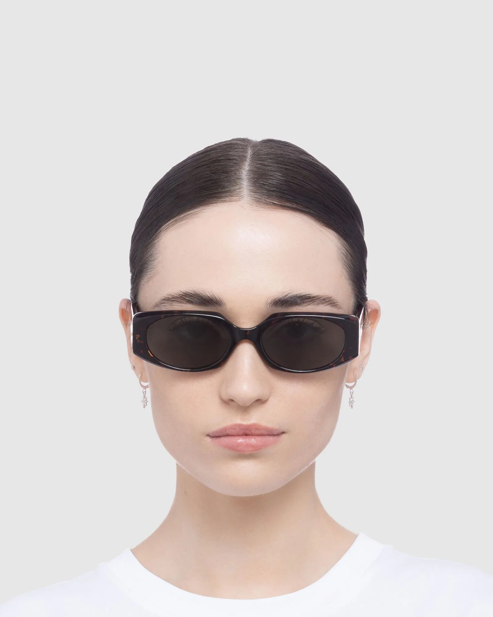 afends_x_le_specs_persona_3-1.webp New LE SPECS Afends X Persona Sunglasses Tort