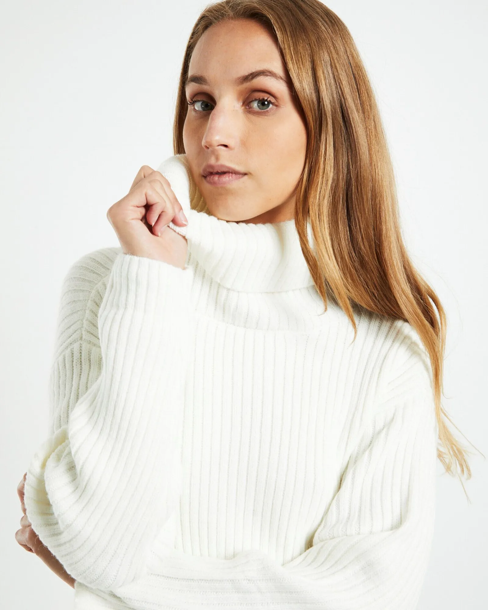 amina_tie_back_boxy_knit__5.webp Cheap ALICE IN THE EVE Amina Tie Back Boxy Knit Jumper White