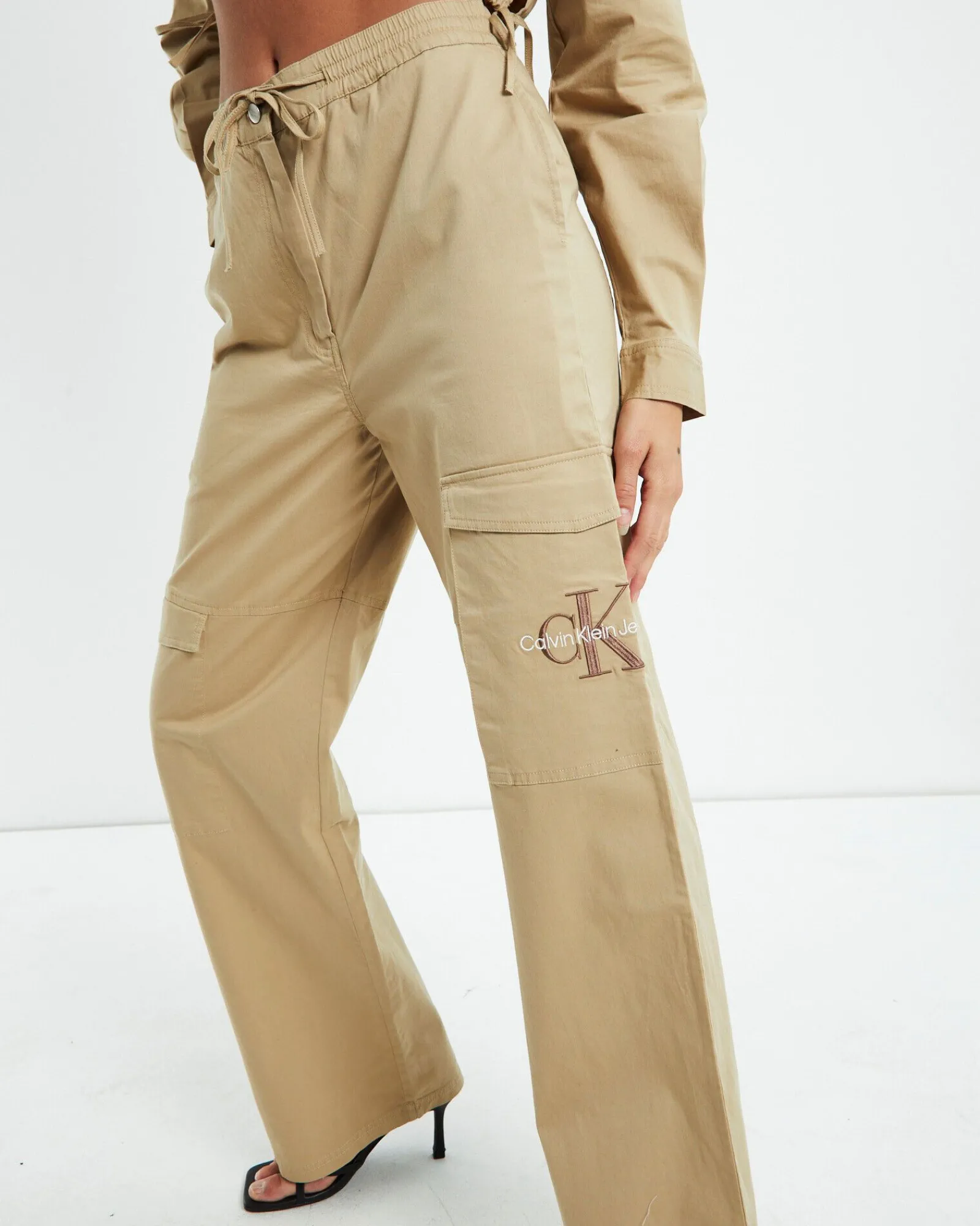 archival_monologo_cargo_p_4.webp Cheap CALVIN KLEIN Archival Monologo Cargo Pants Nude