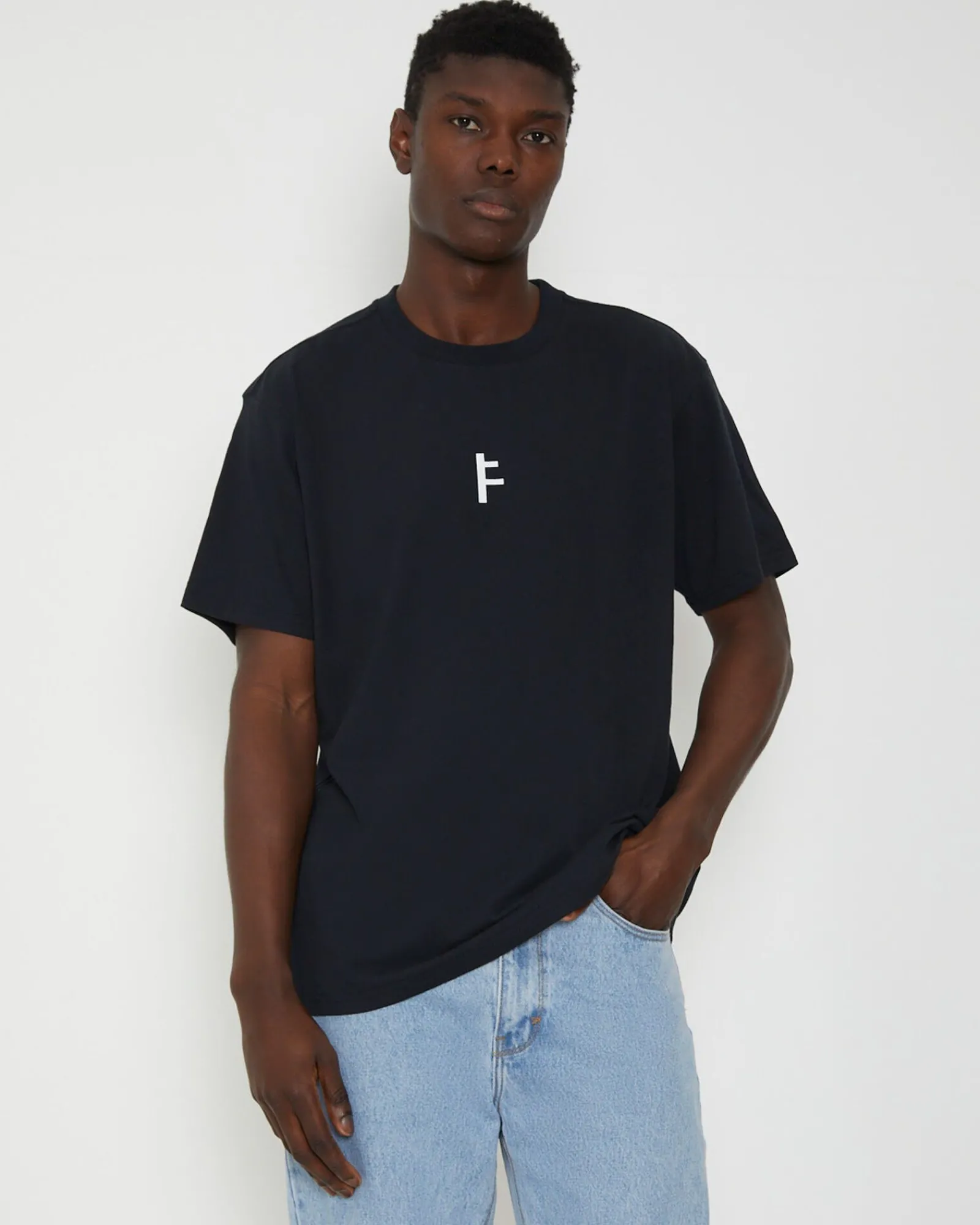 auction_short_sleeve_tshi_0.webp Hot FORMER Auction Short Sleeve T-Shirt In Black