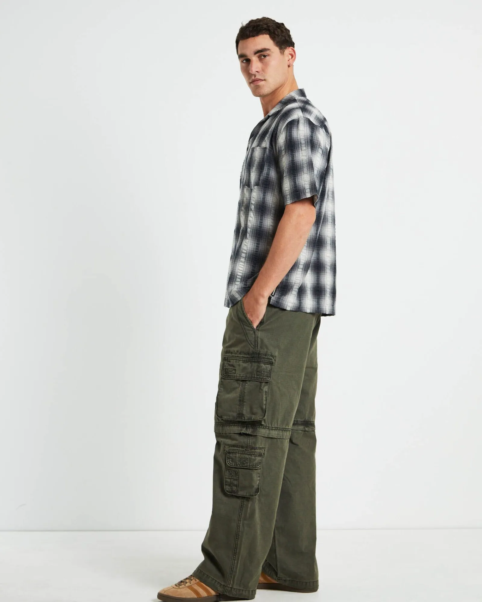 aura_check_short_sleeve_s_3.webp Store BLACK NOISE WHITE RAIN Aura Check Short Sleeve Shirt In Hombre Grey