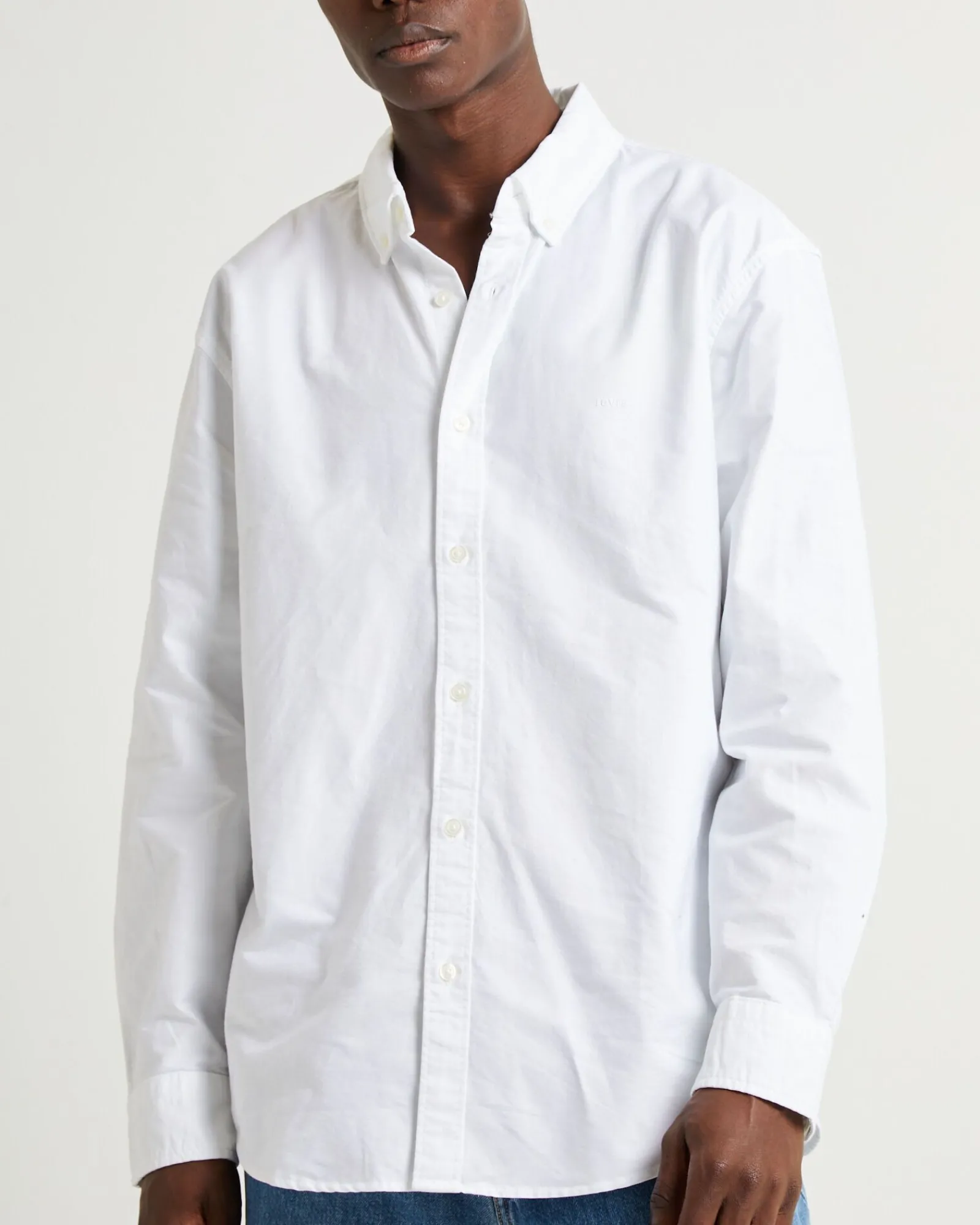 authentic_button_down_lon_4.webp Outlet LEVIS Authentic Button Down Long Sleeve Bright White