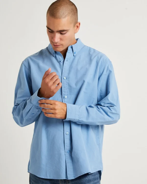 Discount LEVIS Authentic Button Down Long Sleeve Shirt Allure Blue