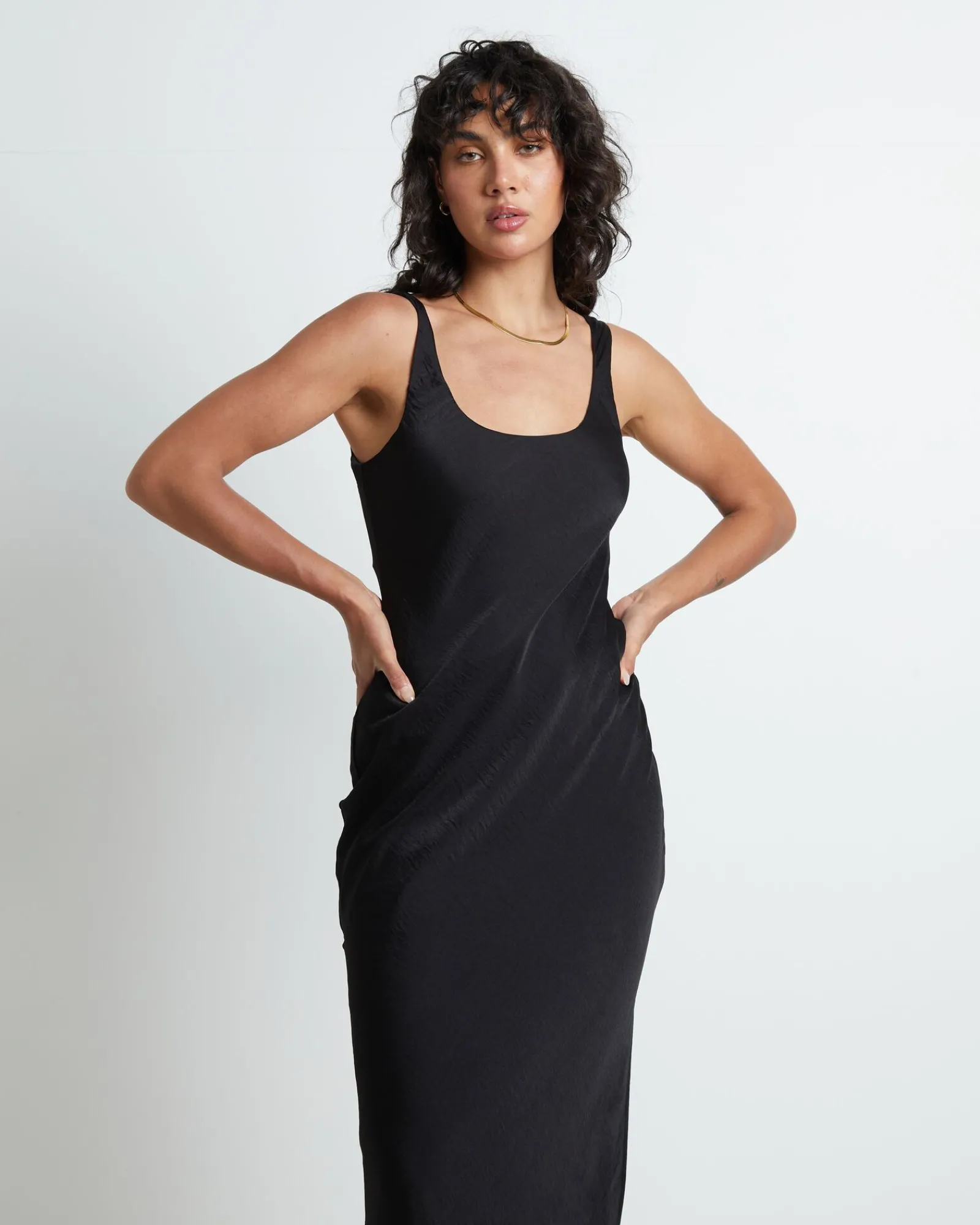avada_maxi_dress_3-1.webp Fashion SNDYS Avada Maxi Dress