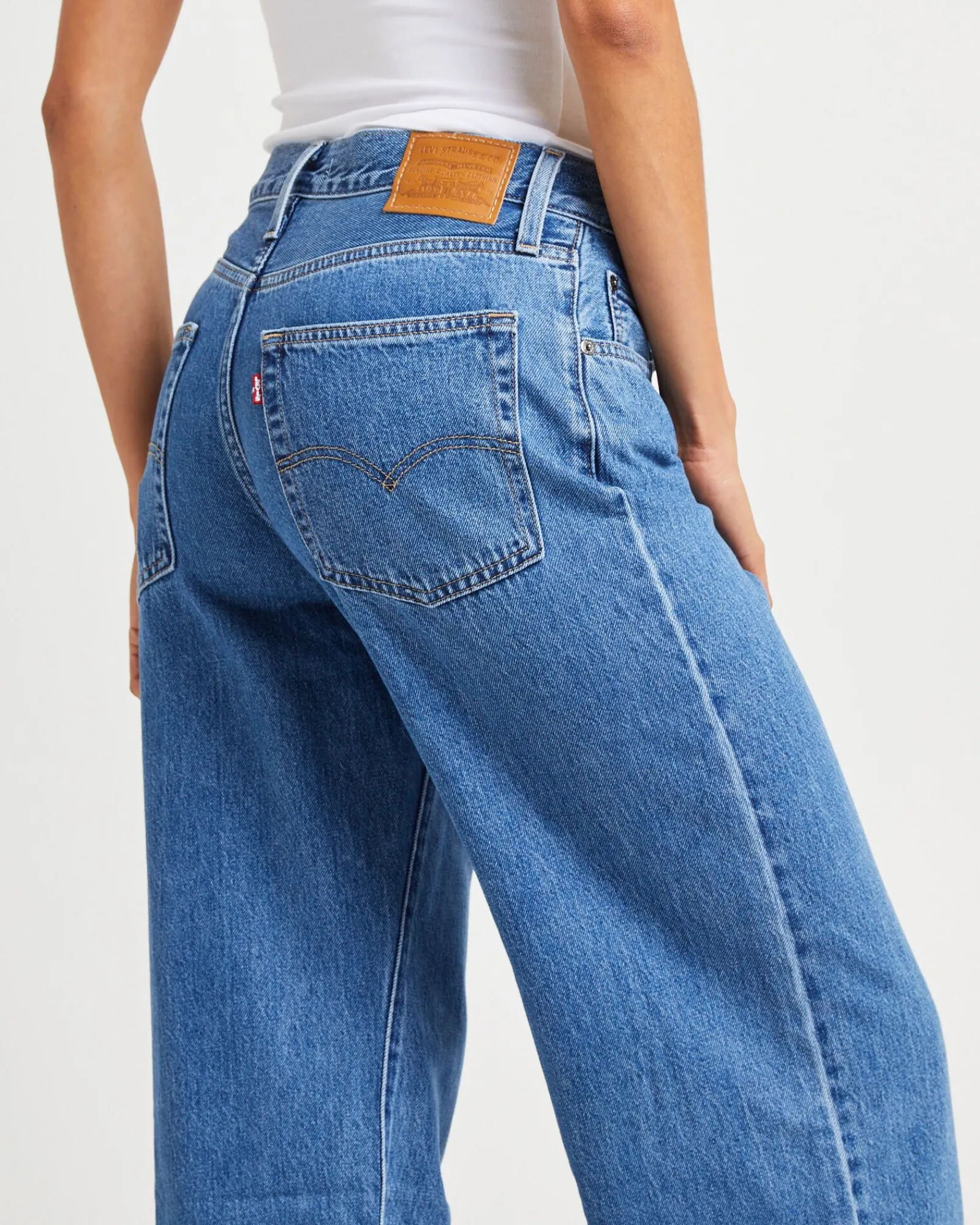 baggy_dad_jeans_hold_my_p_4.webp Best LEVIS Baggy Dad Jeans Hold My Purse Blue