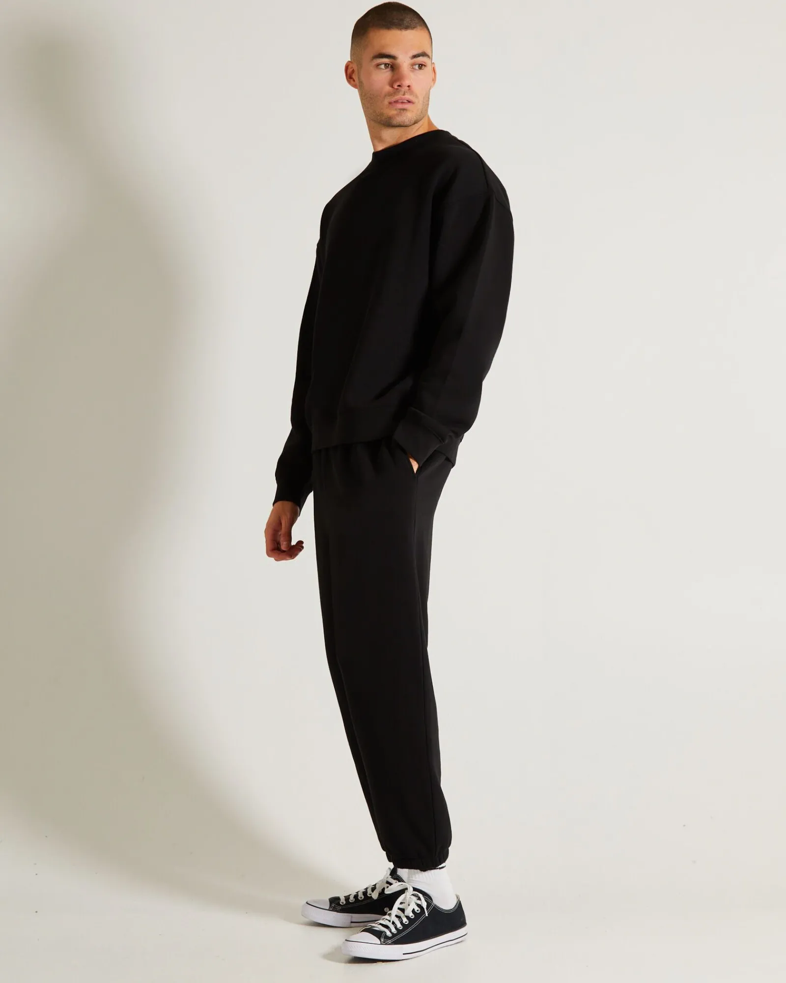 basic_crew_neck_short_sle_4-1.webp Hot GENERAL PANTS CO. BASICS Basic Crew Neck Short Sleeve T-Shirt In Black