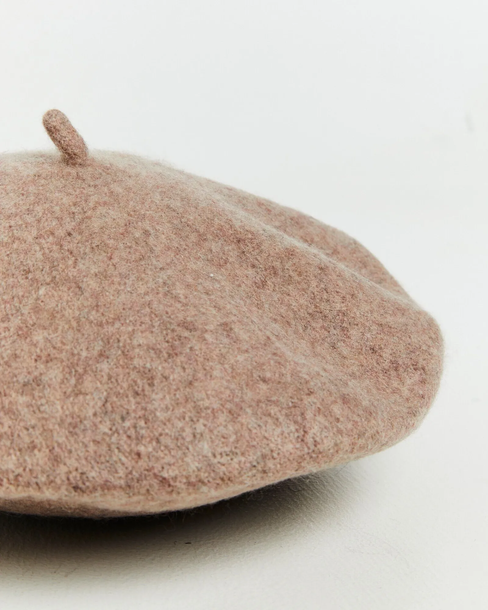 belle_beret_biscuit_brown_2.webp Sale SUBTITLED Belle Beret Biscuit Brown