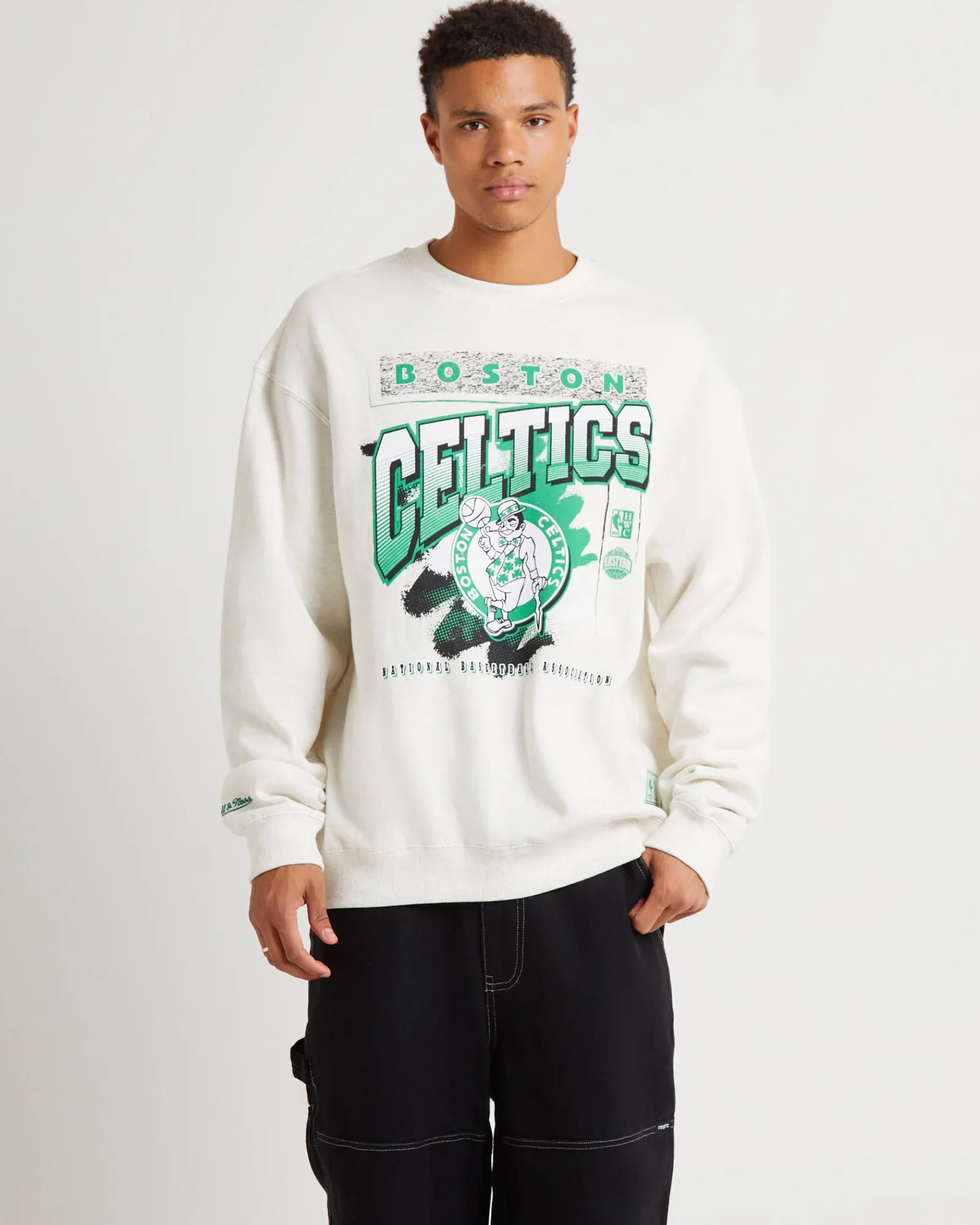 brush_off__celtics_crew_w_0.webp Store MITCHELL & NESS Brush Off 2.0 Celtics Crew White Marle