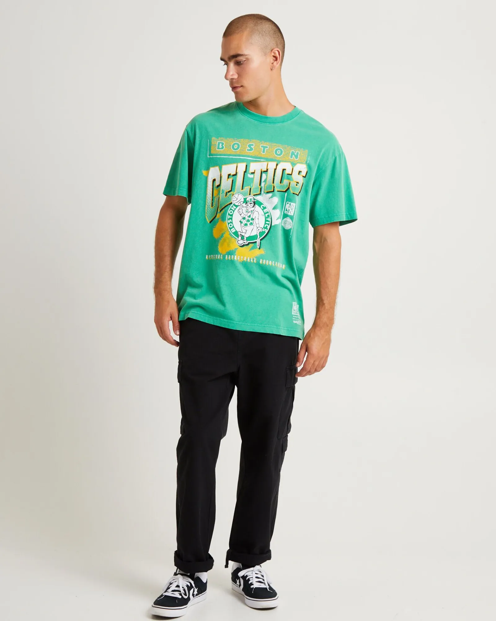 brush_off__celtics_tshirt_2.webp Flash Sale MITCHELL & NESS Brush Off 2.0 Celtics T-Shirt Green