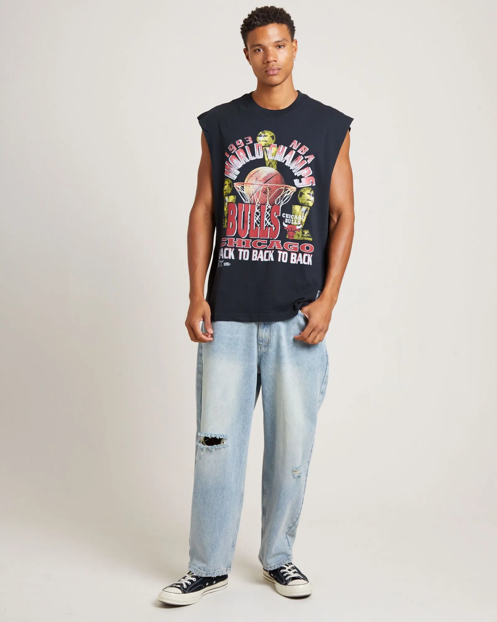 bulls_muscle_top_in_faded_2.webp Cheap MITCHELL & NESS Bulls Muscle Top In Faded Black