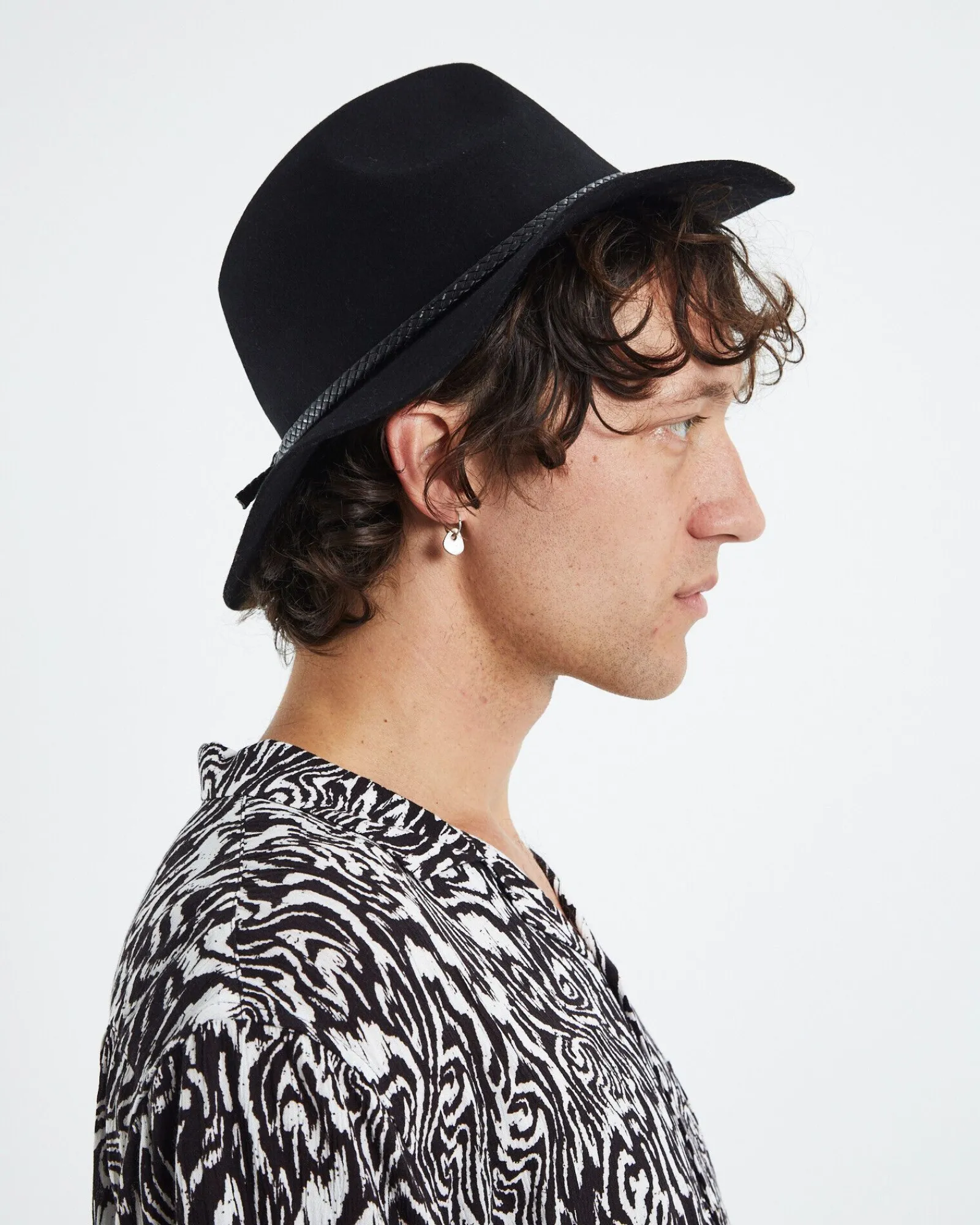 cape_fedora_black_4.webp Shop INSIGHT Cape Fedora Black