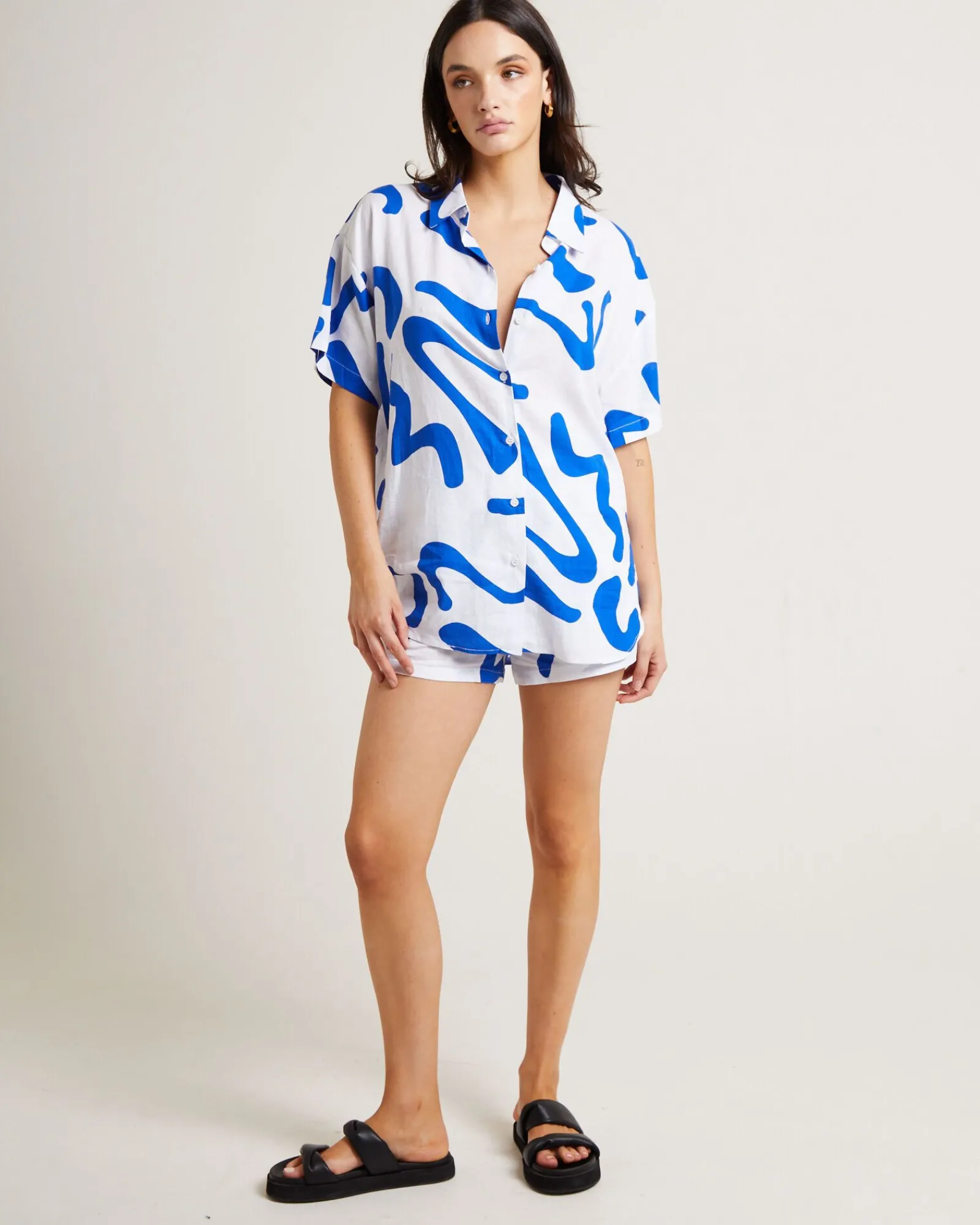 charlie_swirl_short_sleev_0.webp Outlet SUBTITLED Charlie Swirl Short Sleeve Shirt In Blue