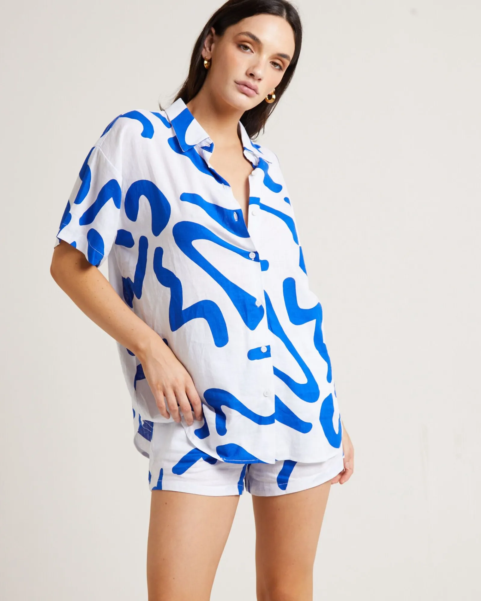 charlie_swirl_short_sleev_3.webp Outlet SUBTITLED Charlie Swirl Short Sleeve Shirt In Blue
