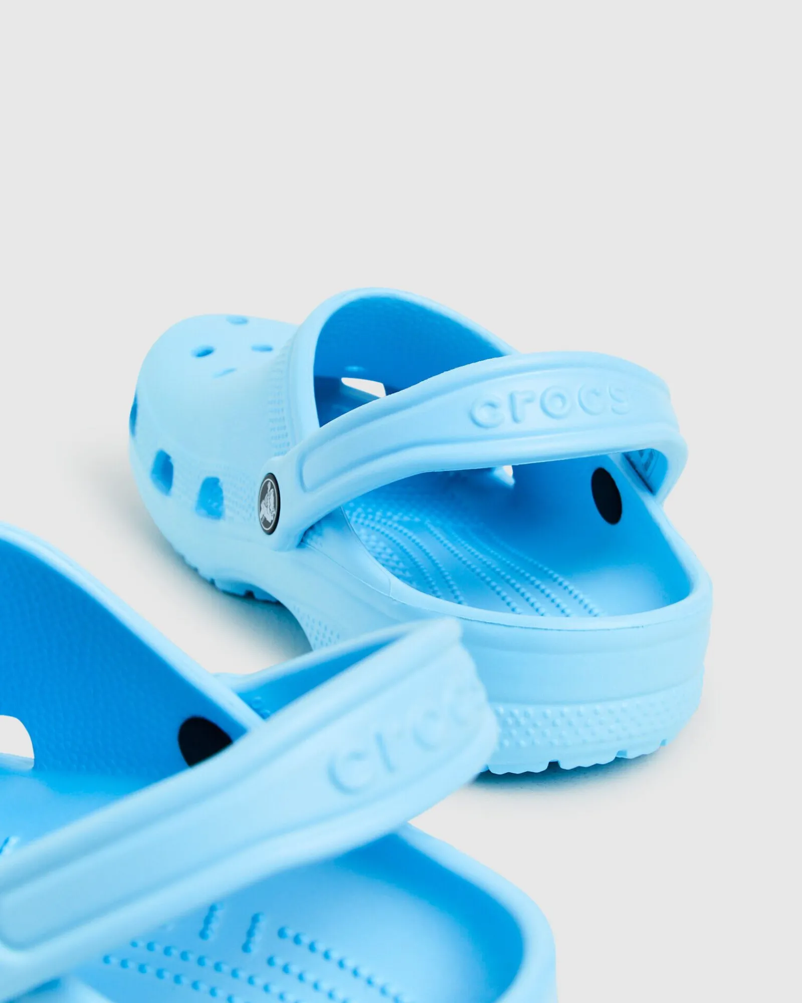 classic_clogs_artic_blue_5.webp Discount CROCS Classic Clogs Artic Blue