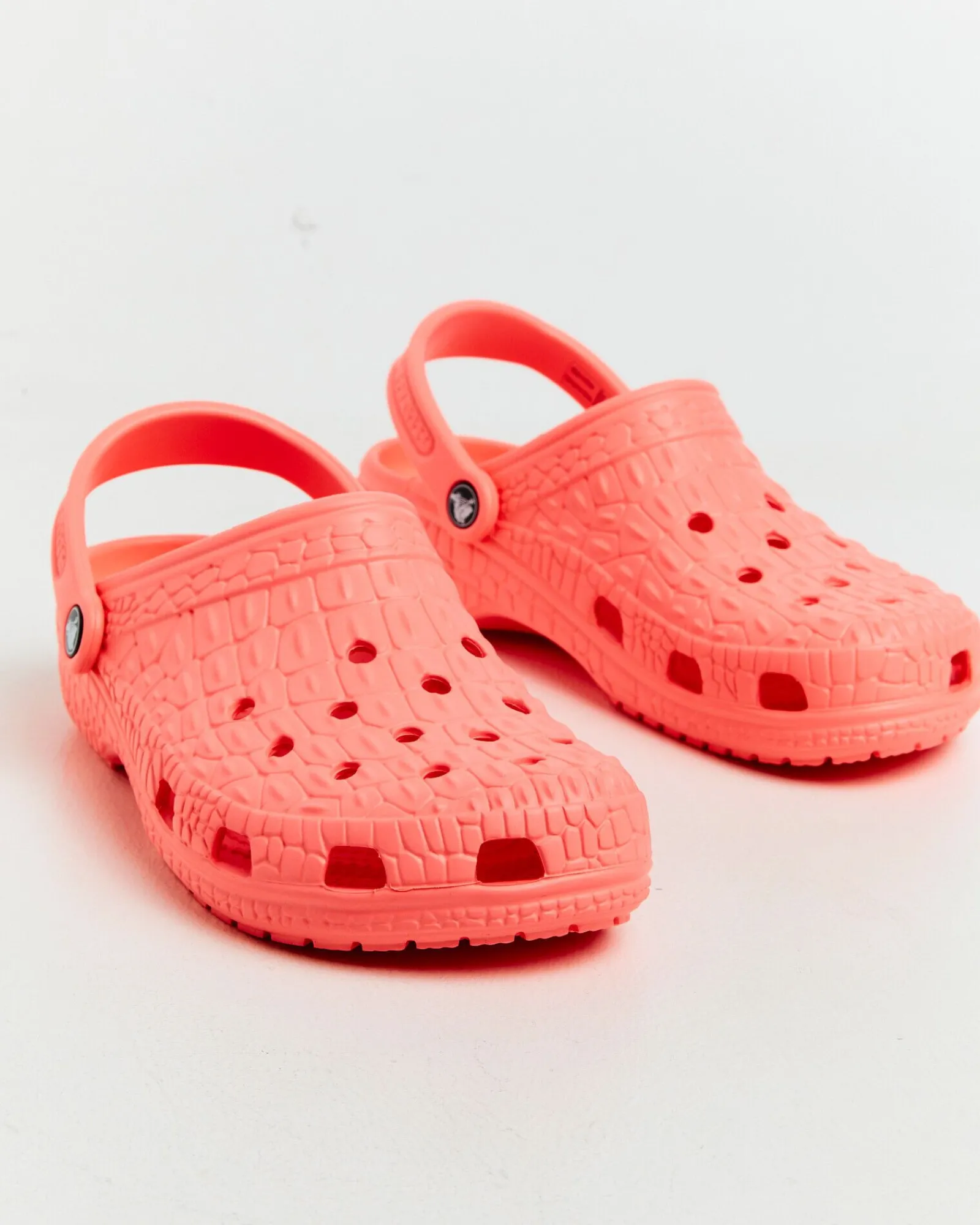 classic_crocskin_clogs_gu_0.webp Cheap CROCS Classic kin Clogs Guava