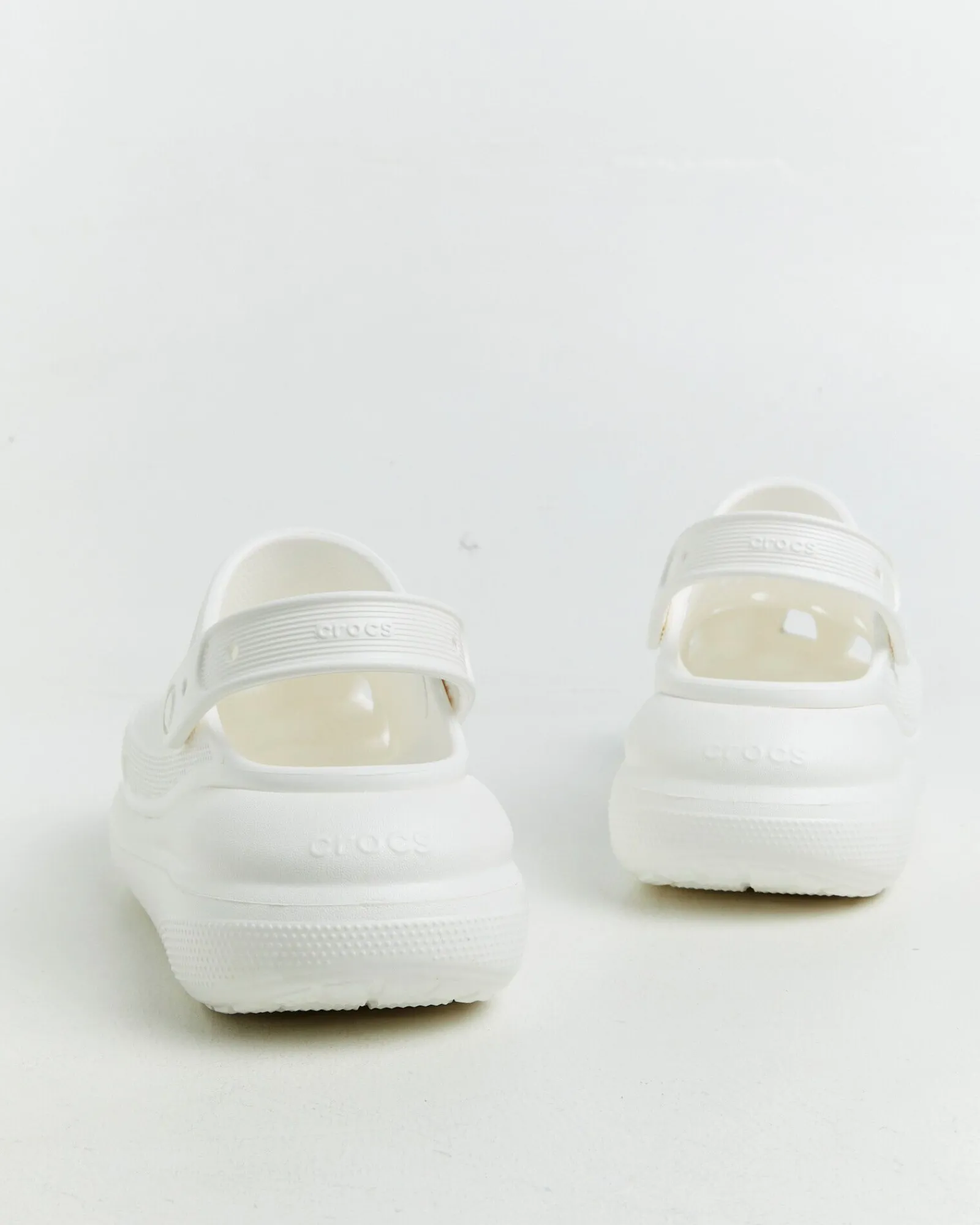 classic_crush_clogs_white_2.webp Sale CROCS Classic Crush Clogs White