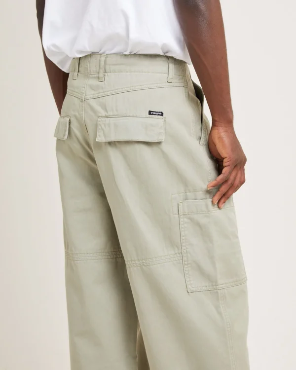 Store INSIGHT Commune Cargo Pants