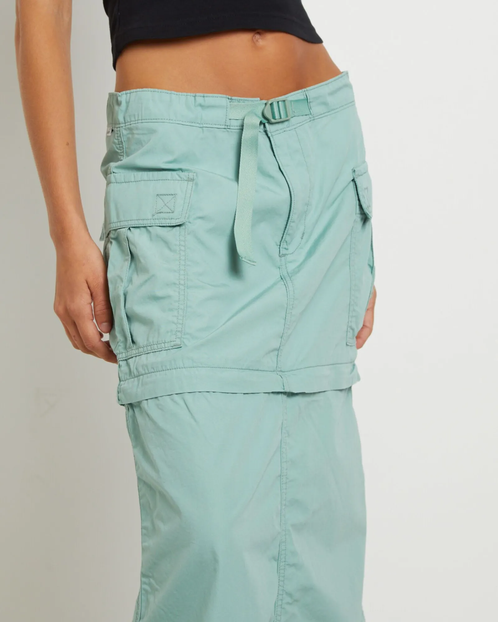 convertible_cargo_skirt_i_4.webp Store LEVIS Convertible Cargo Skirt In Granite Green