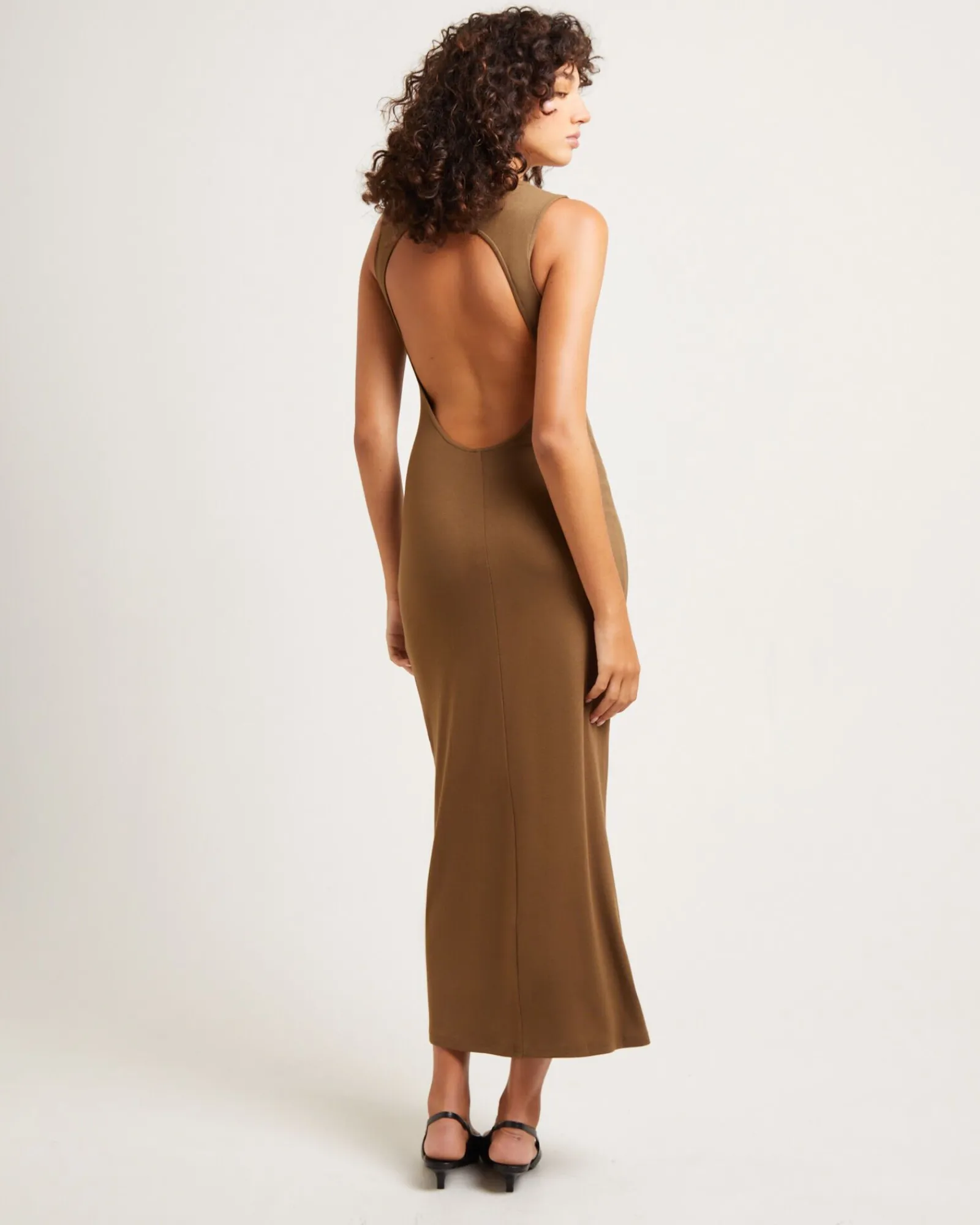dahlia_curve_cut_out_maxi_1.webp Best Sale ALICE IN THE EVE Dahlia Curve Cut Out Maxi Dress