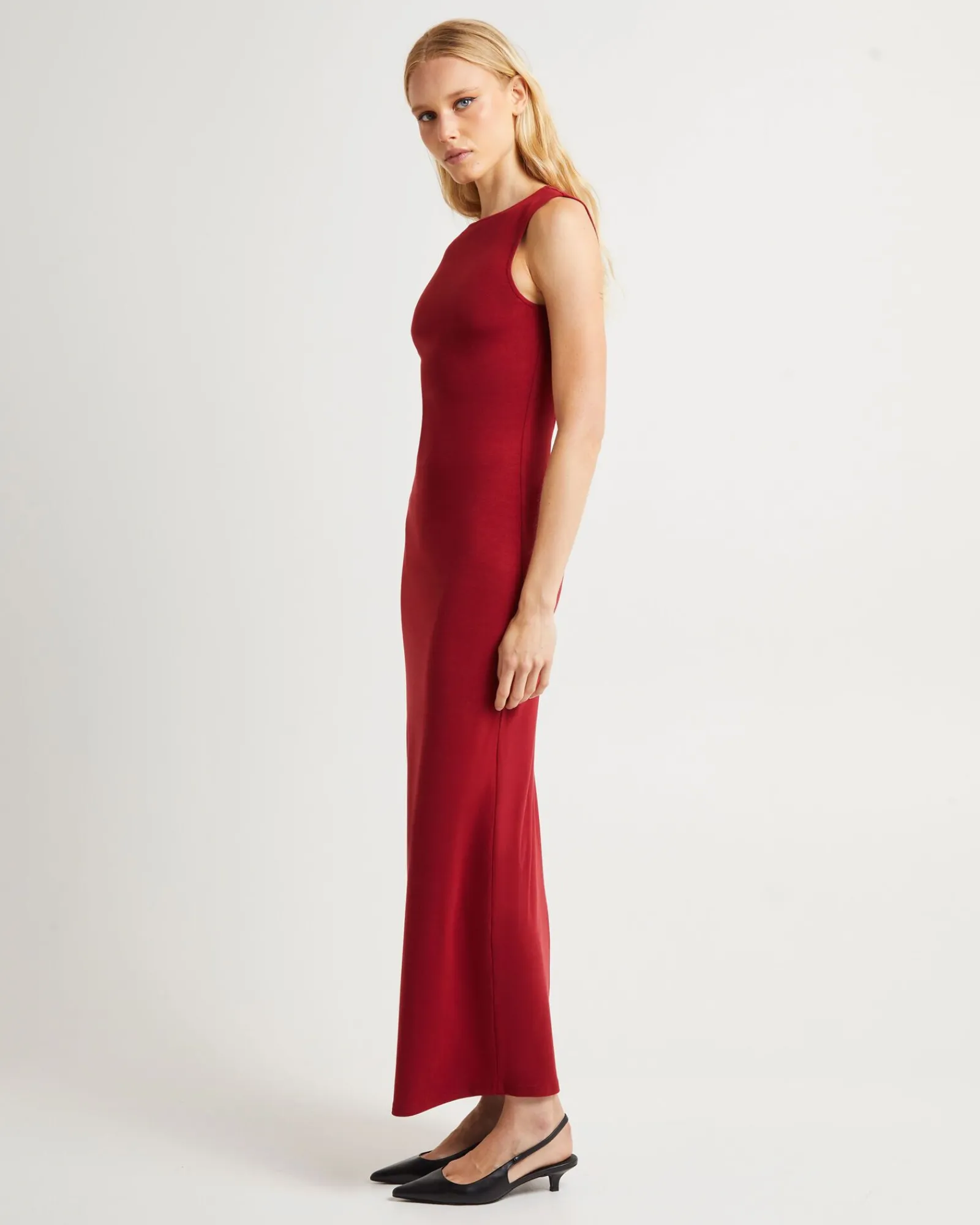 dahlia_curve_cut_out_maxi_3-2.webp Shop ALICE IN THE EVE Dahlia Curve Cut Out Maxi Dress