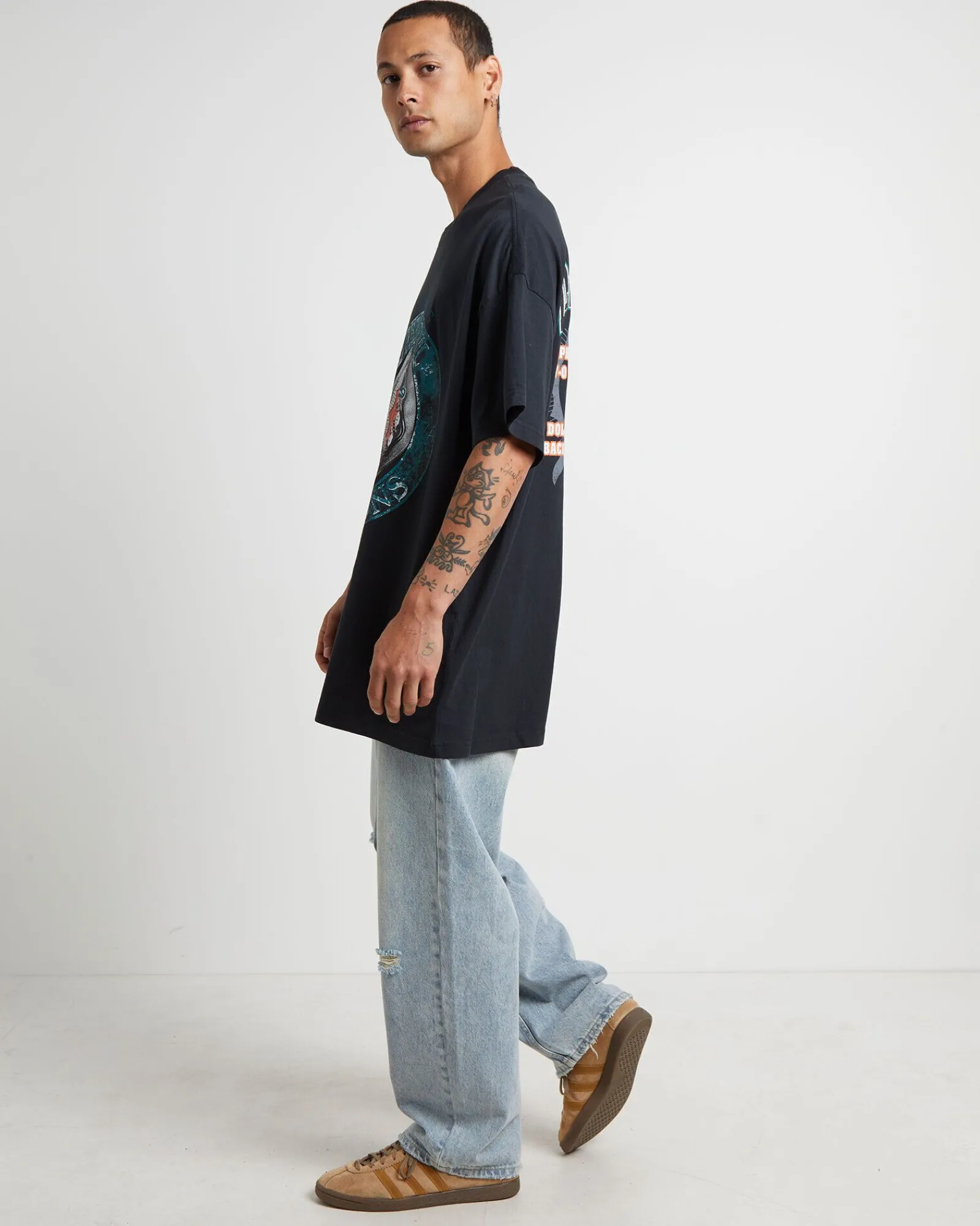 dolphins_tour_short_sleev_3.webp Cheap MITCHELL & NESS Dolphins Tour Short Sleeve T-Shirt In Black