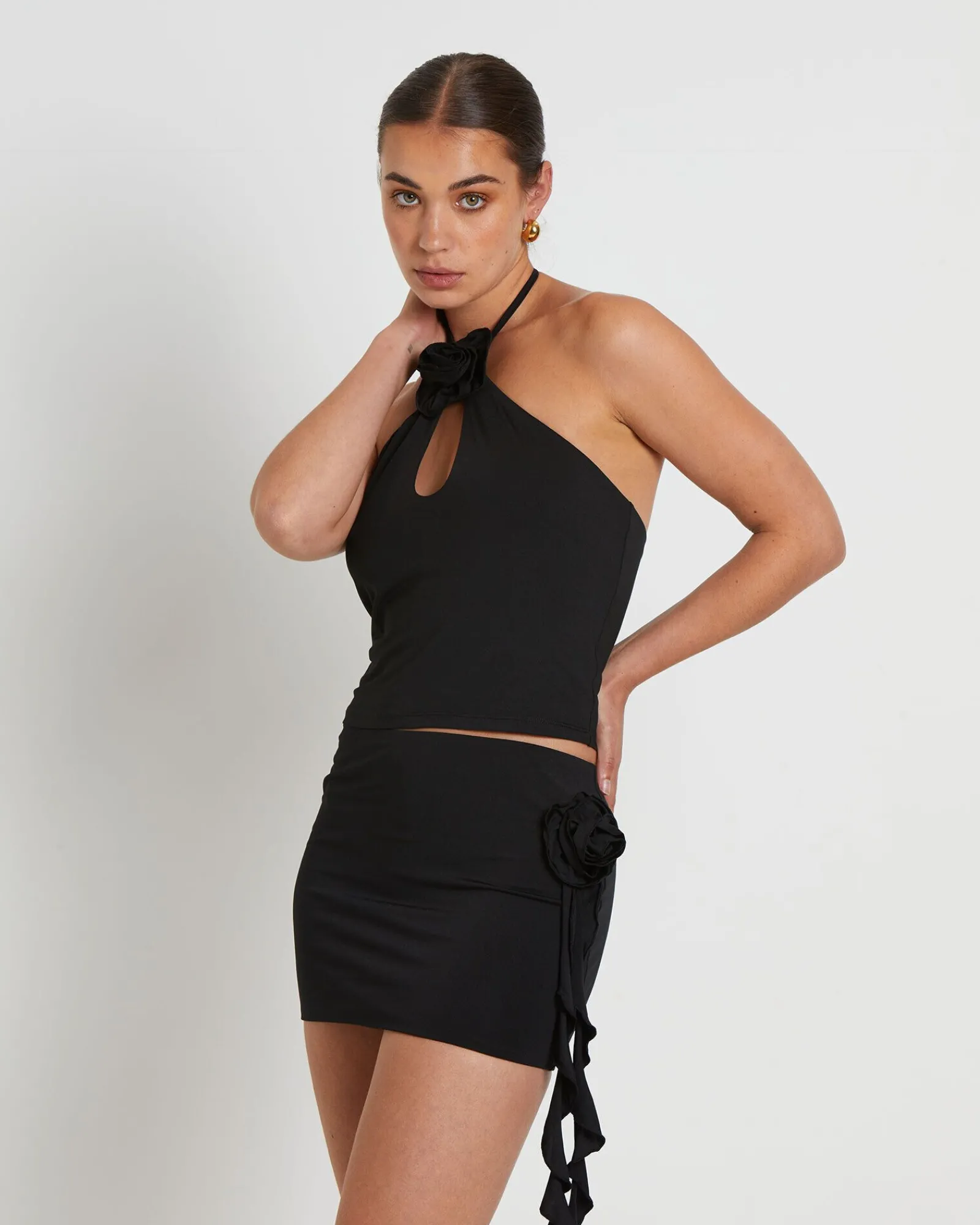 dovie_corsage_halter_top__4.webp Sale ALICE IN THE EVE Dovie Corsage Halter Top In Black