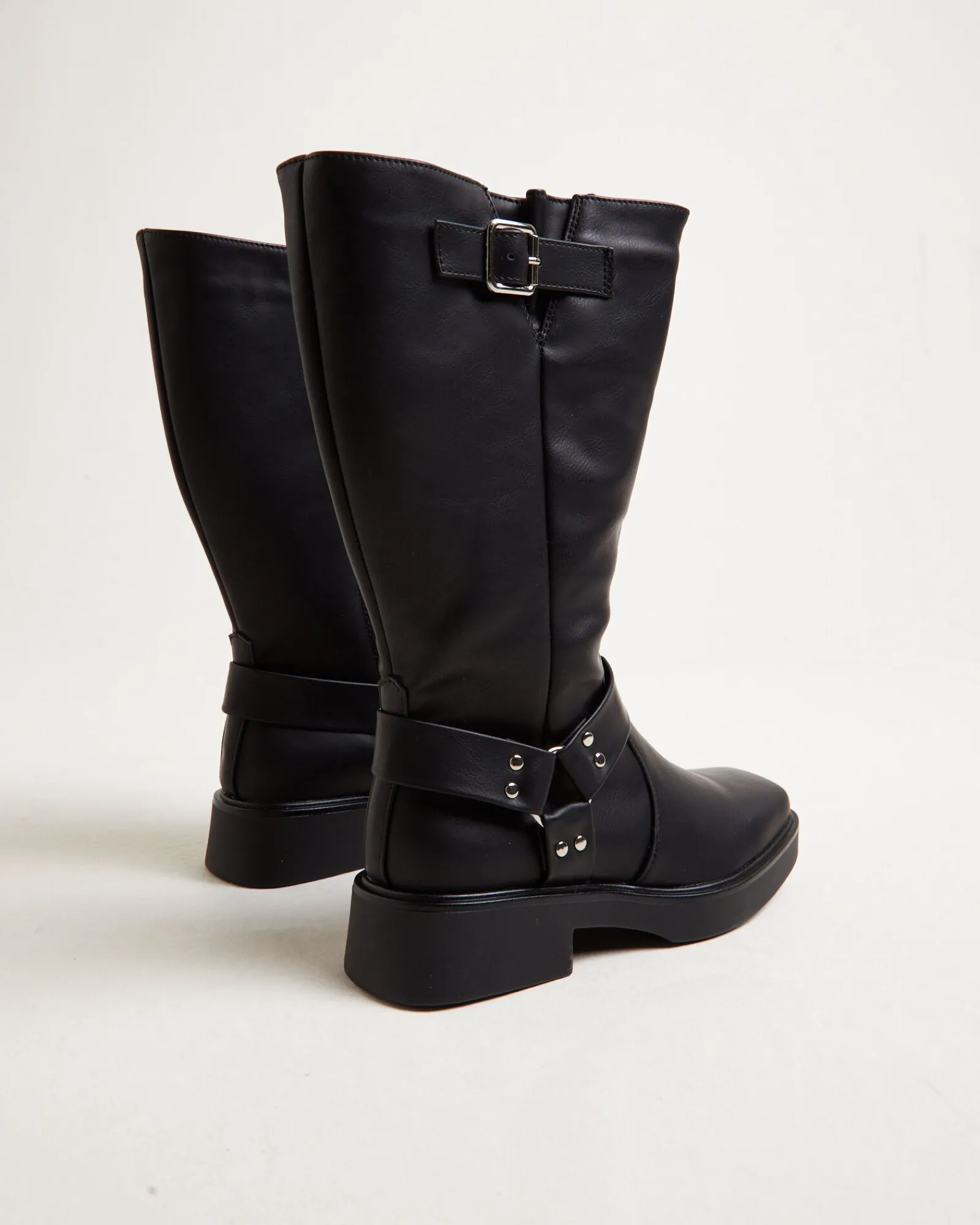 edge_bot_boots_in_black_2.webp Discount THERAPY Edge Bot Boots In Black