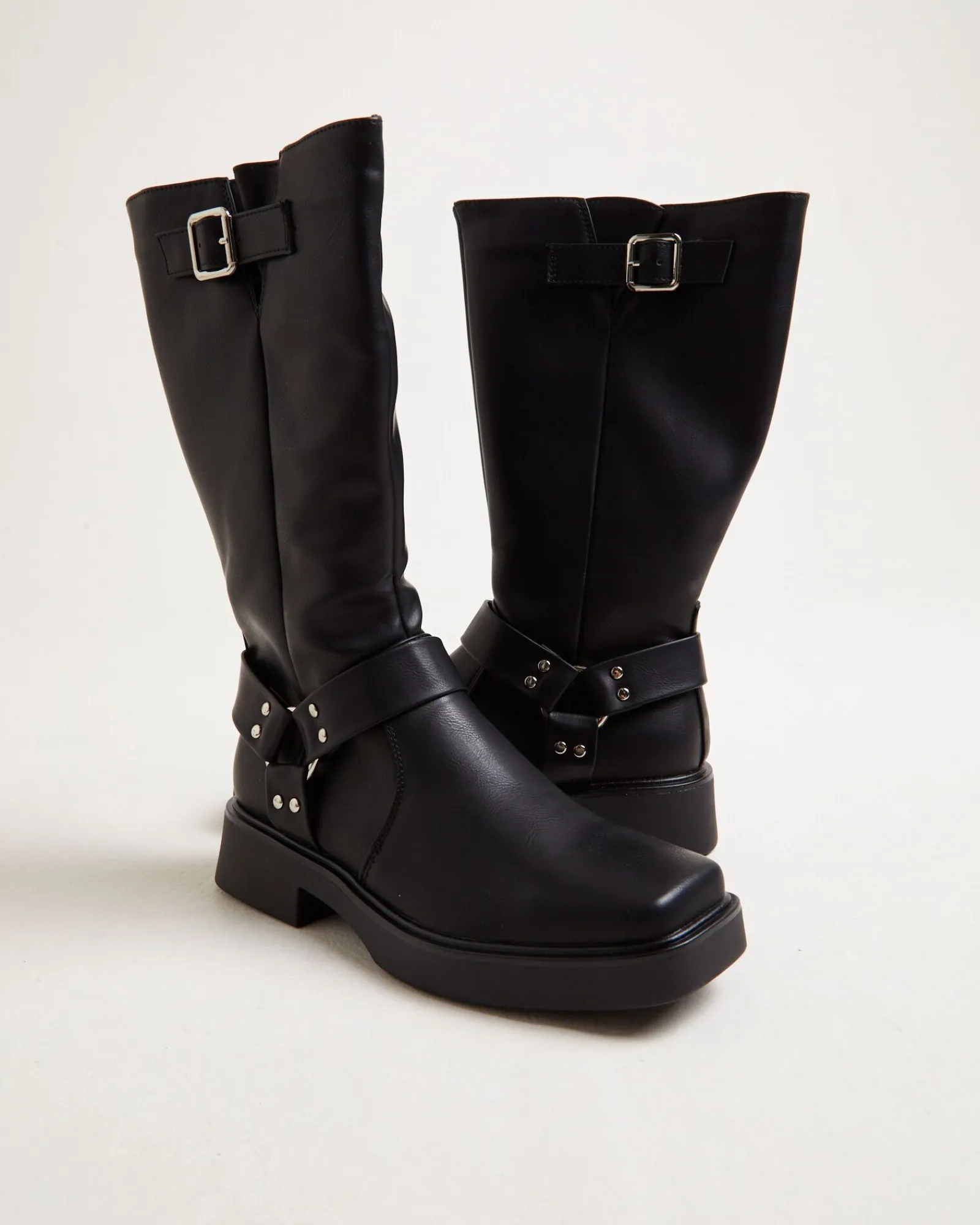 edge_bot_boots_in_black_3.webp Discount THERAPY Edge Bot Boots In Black