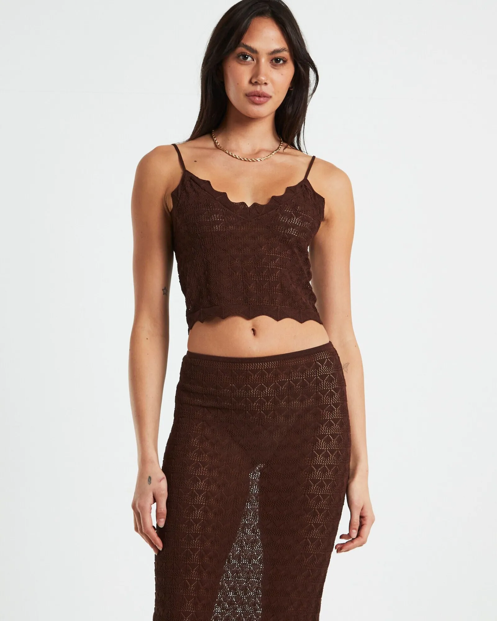 eleanora_lace_knit_cami_d_4.webp Store ALICE IN THE EVE Eleanora Lace Knit Cami Dark Chocolate Brown