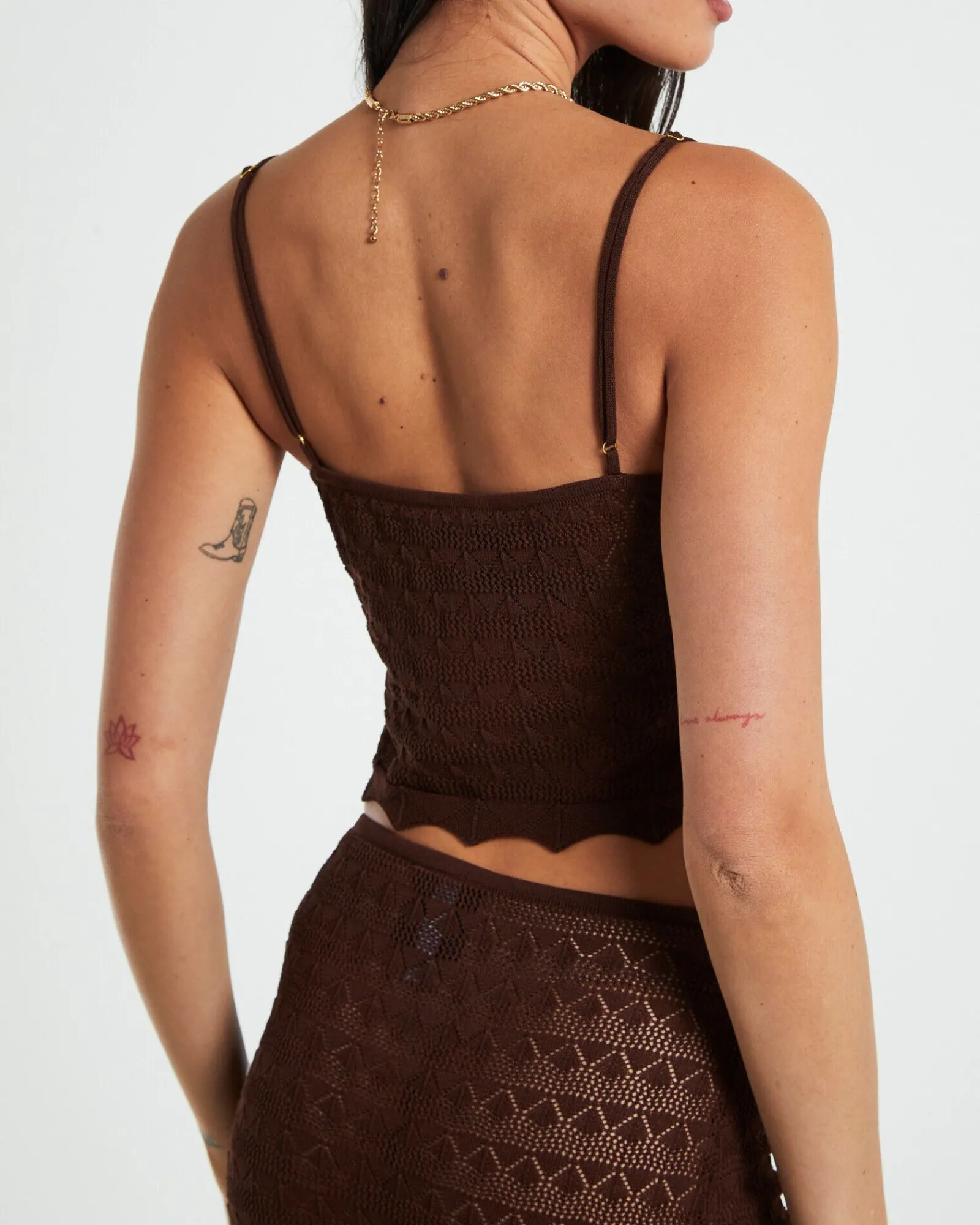 eleanora_lace_knit_cami_d_5.webp Store ALICE IN THE EVE Eleanora Lace Knit Cami Dark Chocolate Brown