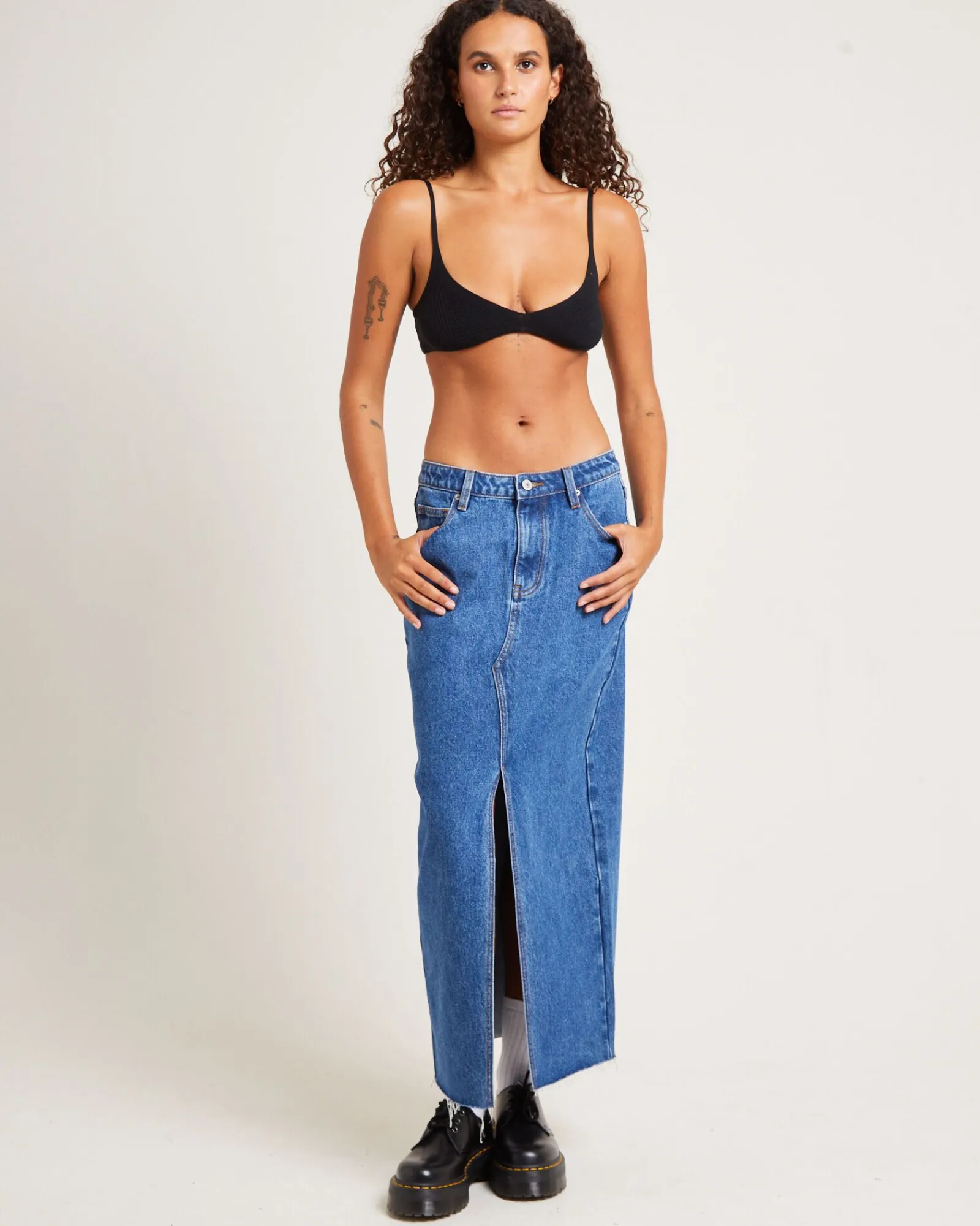 eva_maxi_denim_skirt_mood_2.webp Cheap INSIGHT Eva Maxi Denim Skirt Moody Blue