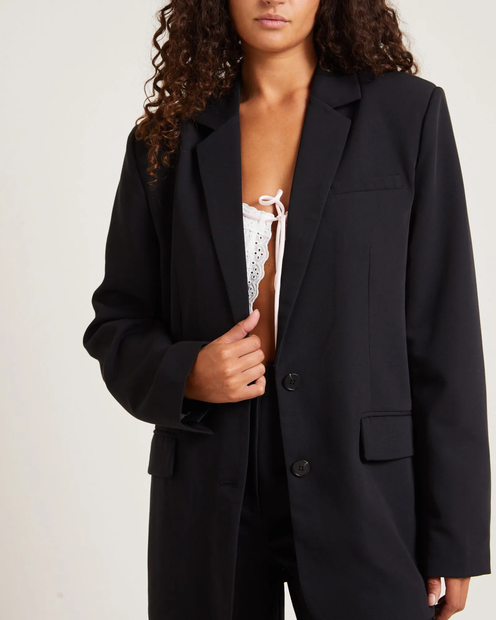 evie_boyfriend_blazer_4.webp Fashion ALICE IN THE EVE Evie Boyfriend Blazer