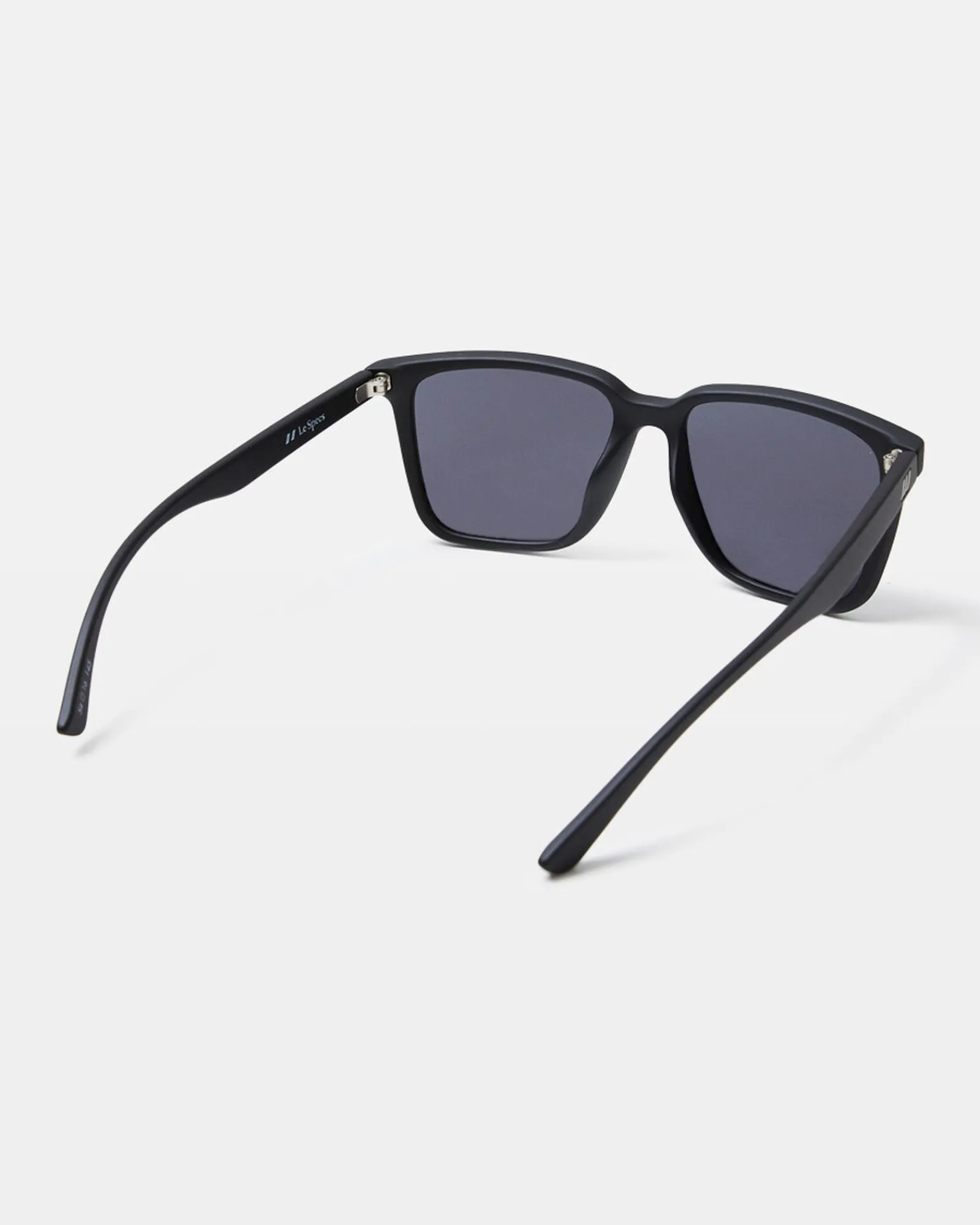 fair_game_sunglasses_in_m_3.webp Sale LE SPECS Fair Game Sunglasses In Matte Black