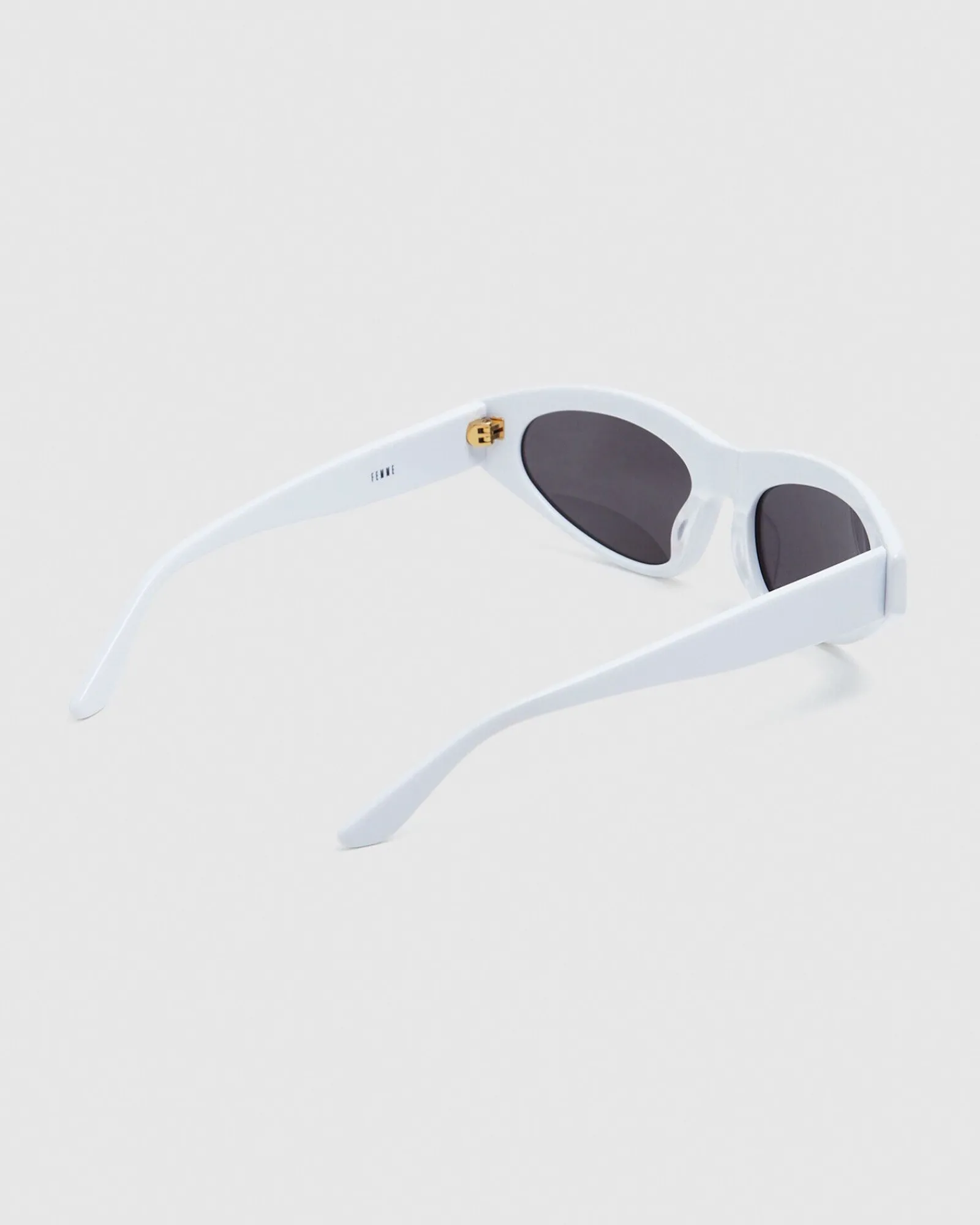 femme_sunglasses_white_2.webp Best Sale SHEVOKE Femme Sunglasses White