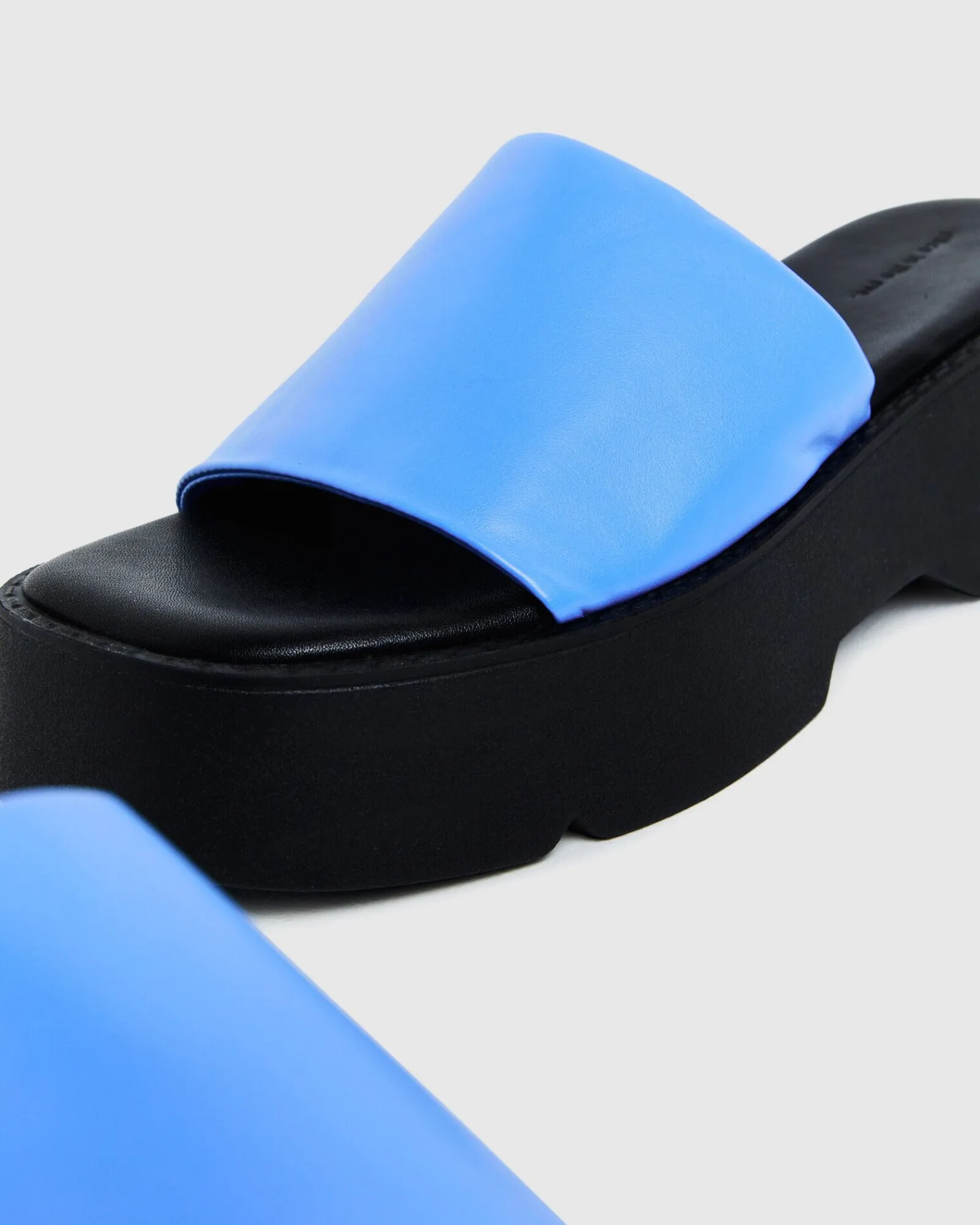 freya_flatform_slides_azu_5.webp Hot ALICE IN THE EVE Freya Flatform Slides Azure Blue/Black