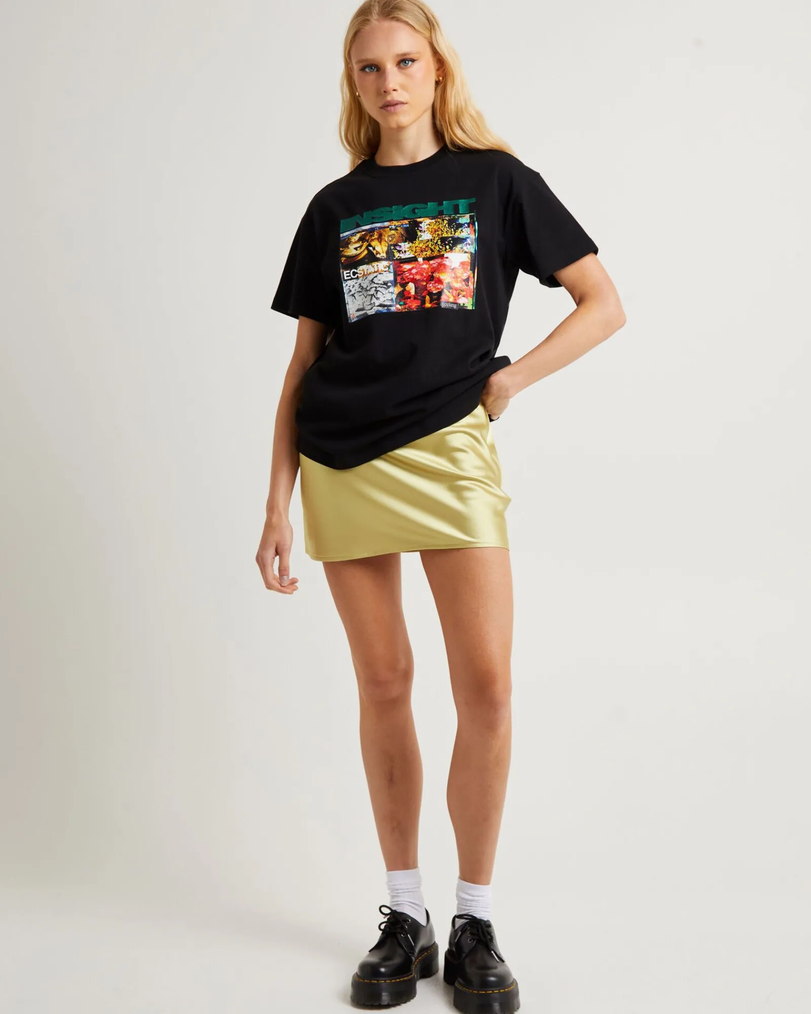 glitter_floral_boyfriend__2.webp Store INSIGHT Glitter Floral Boyfriend T-Shirt