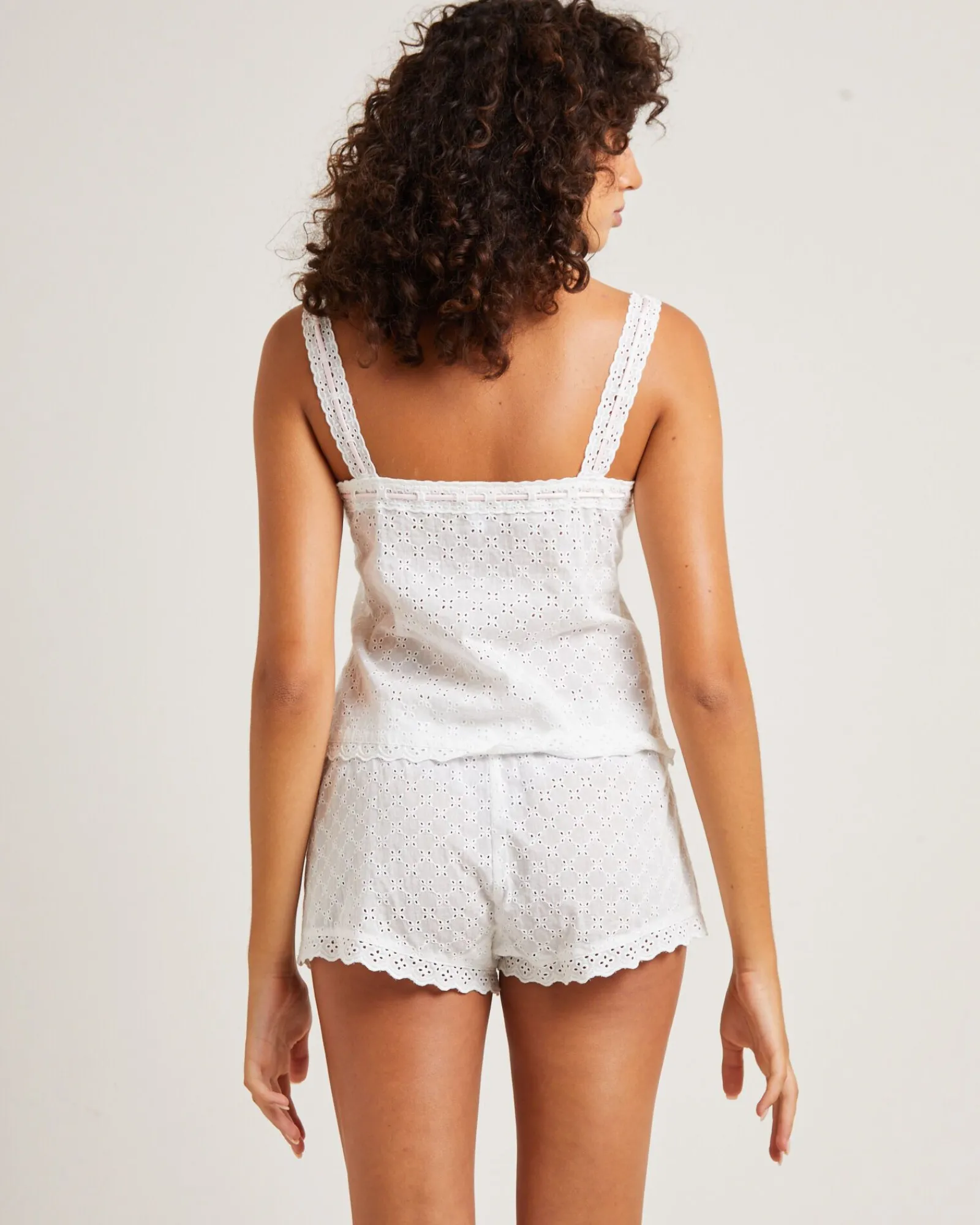 greta_cluny_contrast_lace_1.webp Outlet LOVE NOTES Greta Cluny Contrast Lace Trim Cami White