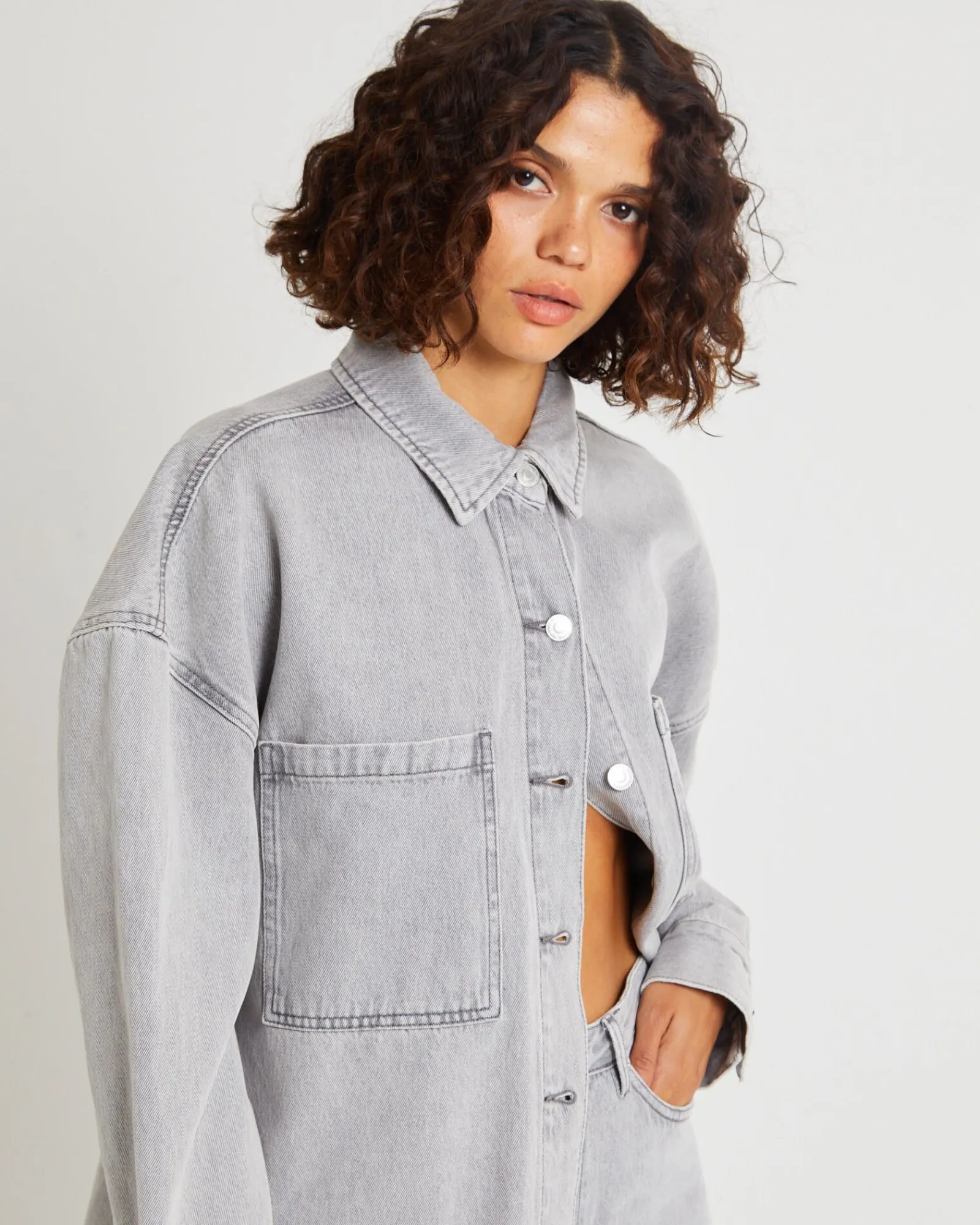 hailey_denim_shirt_jacket_4.webp Store INSIGHT Hailey Denim Shirt Jacket