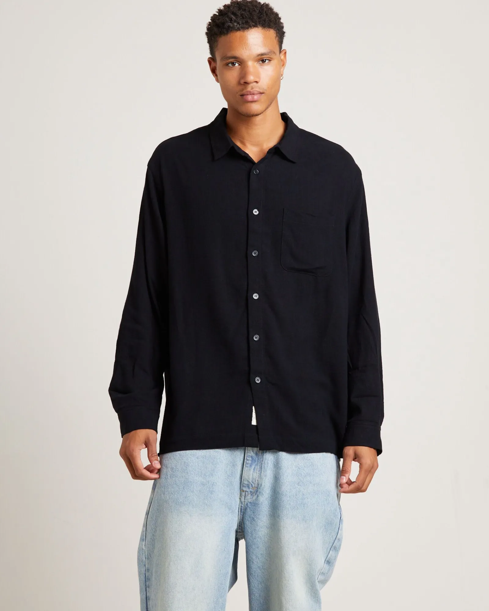 harrison_linen_long_sleev_0-1.webp Cheap ARVUST Harrison Linen Long Sleeve Shirt In Black