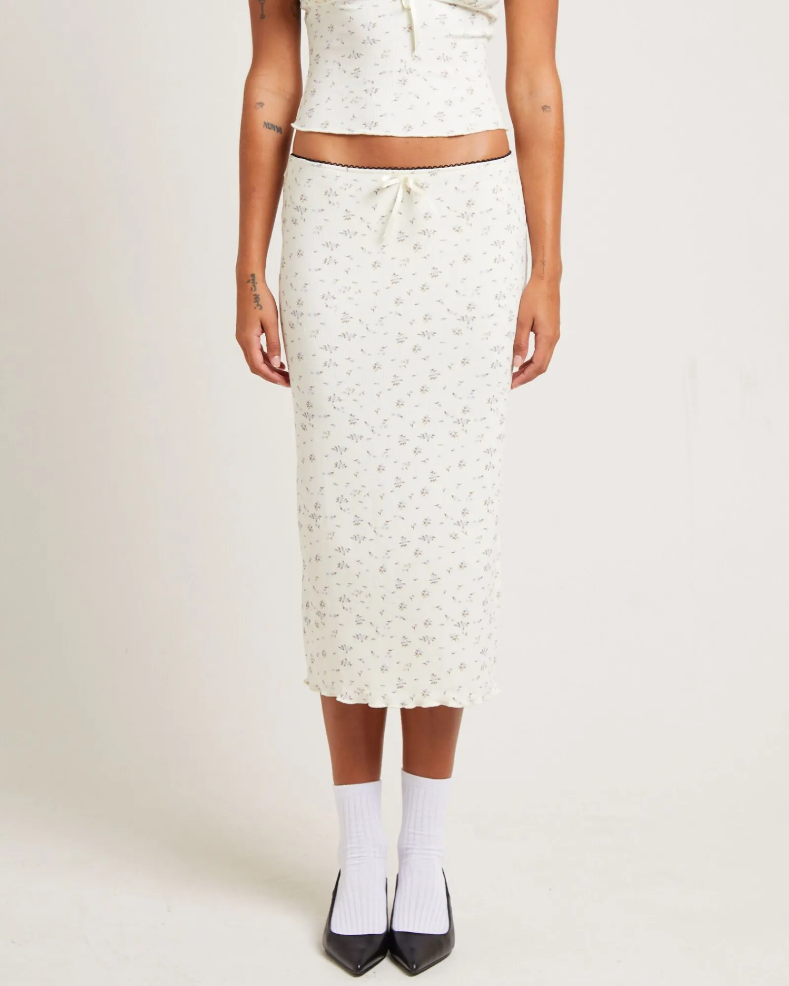 helena_midi_skirt_0.webp Fashion SNDYS Helena Midi Skirt