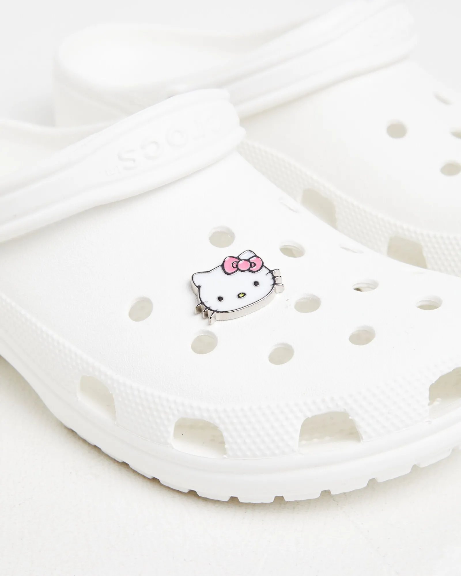 hello_kitty_glitter_cat_j_0.webp New CROCS Hello Kitty Glitter Cat Jibbitz