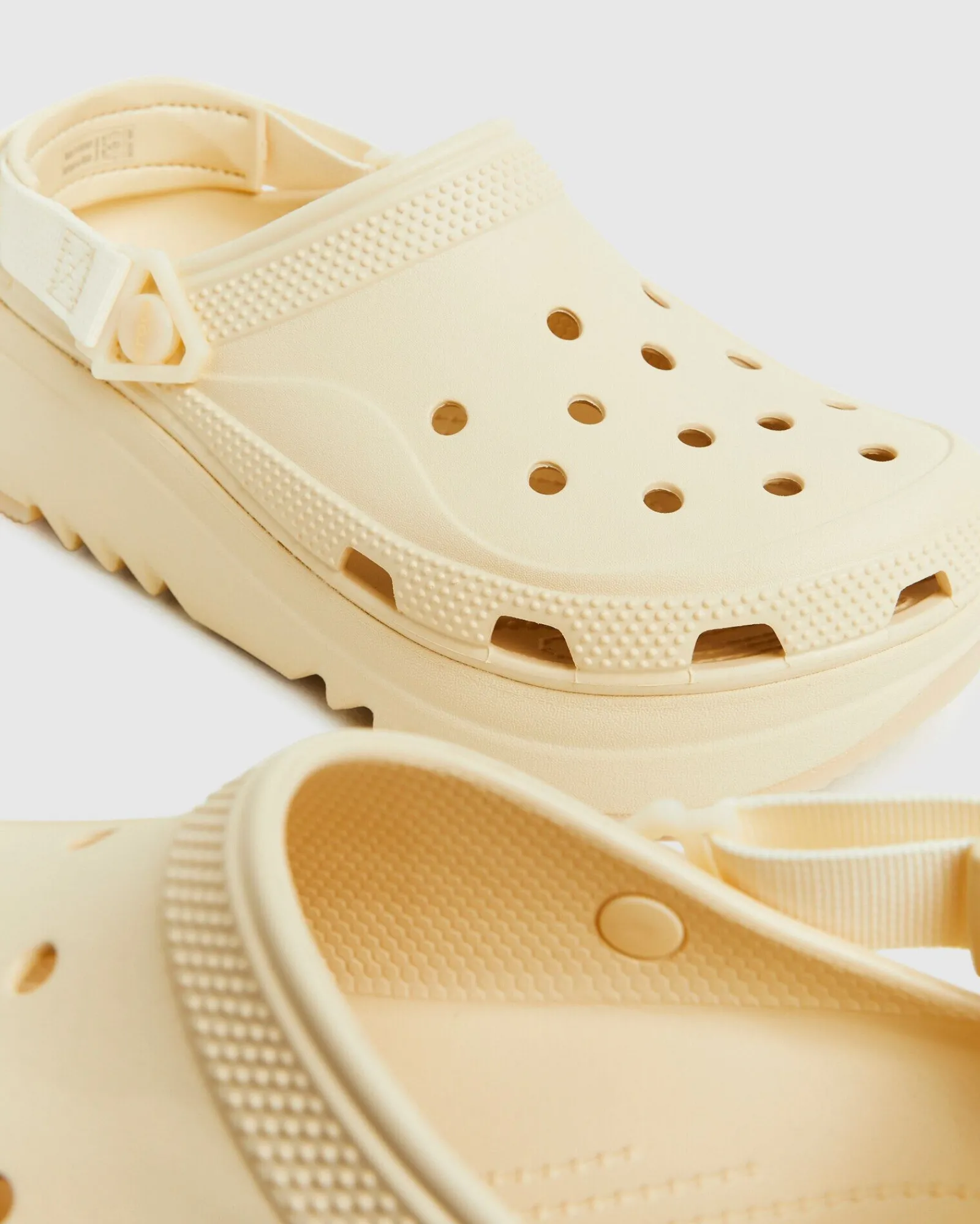 hiker__clogs_vanilla_5.webp Best CROCS Hiker 2.0 Clogs Vanilla