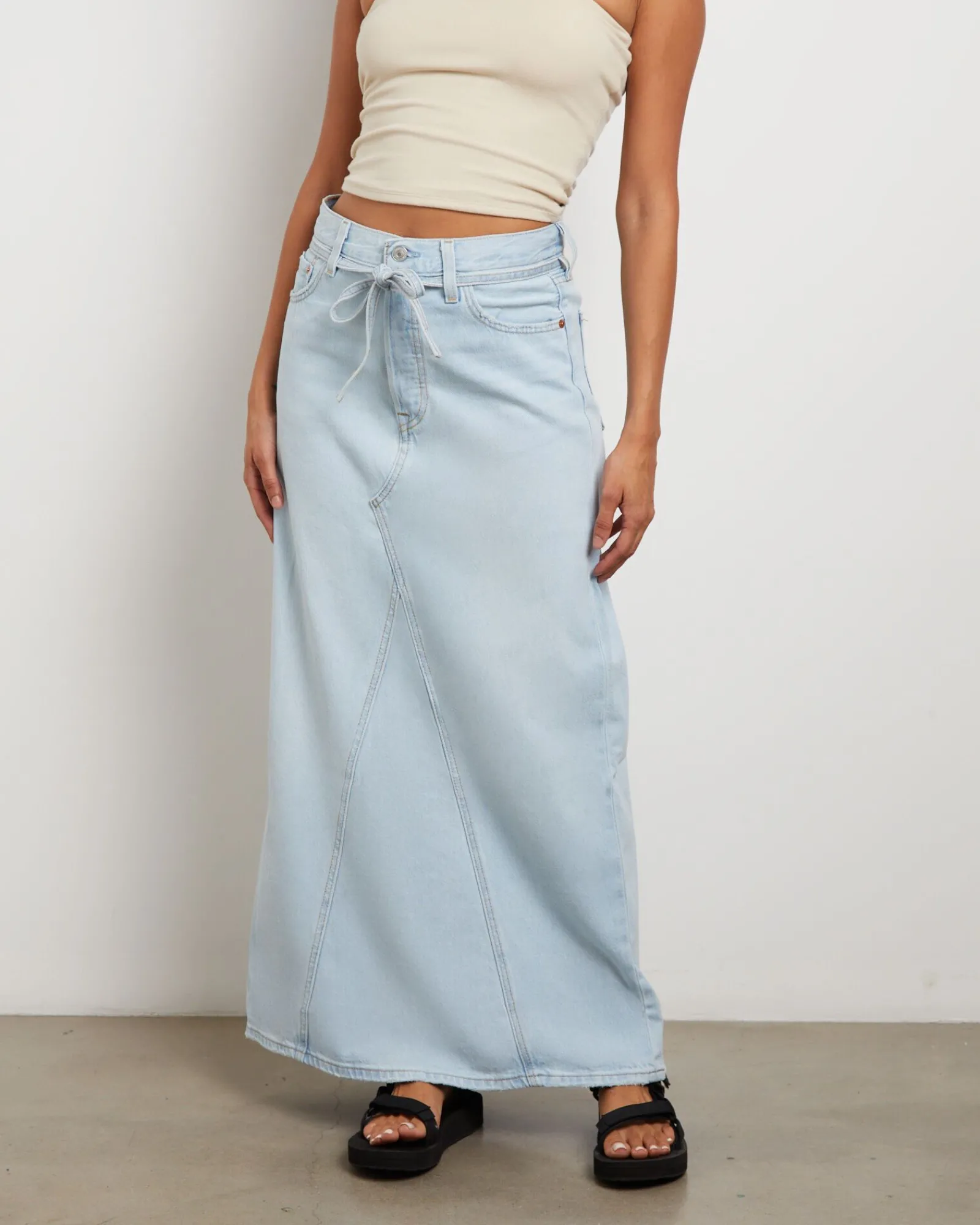 iconic_long_denim_belt_sk_0.webp Hot LEVIS Iconic Long Denim Belt Skirt In So Called Pants Blue