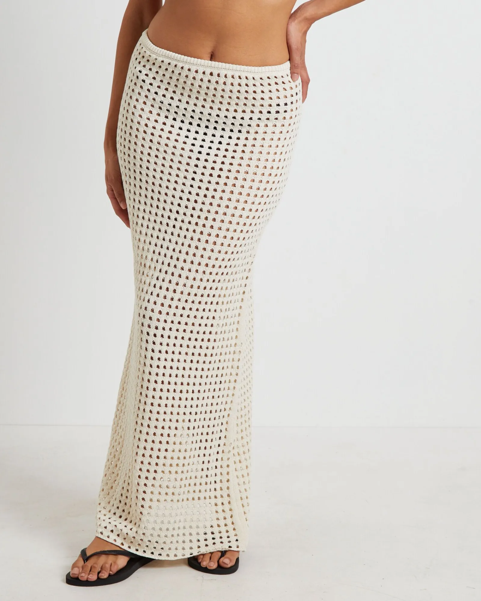 iris_crochet_maxi_skirt_i_0.webp Store SUBTITLED Iris Crochet Maxi Skirt In Warm White
