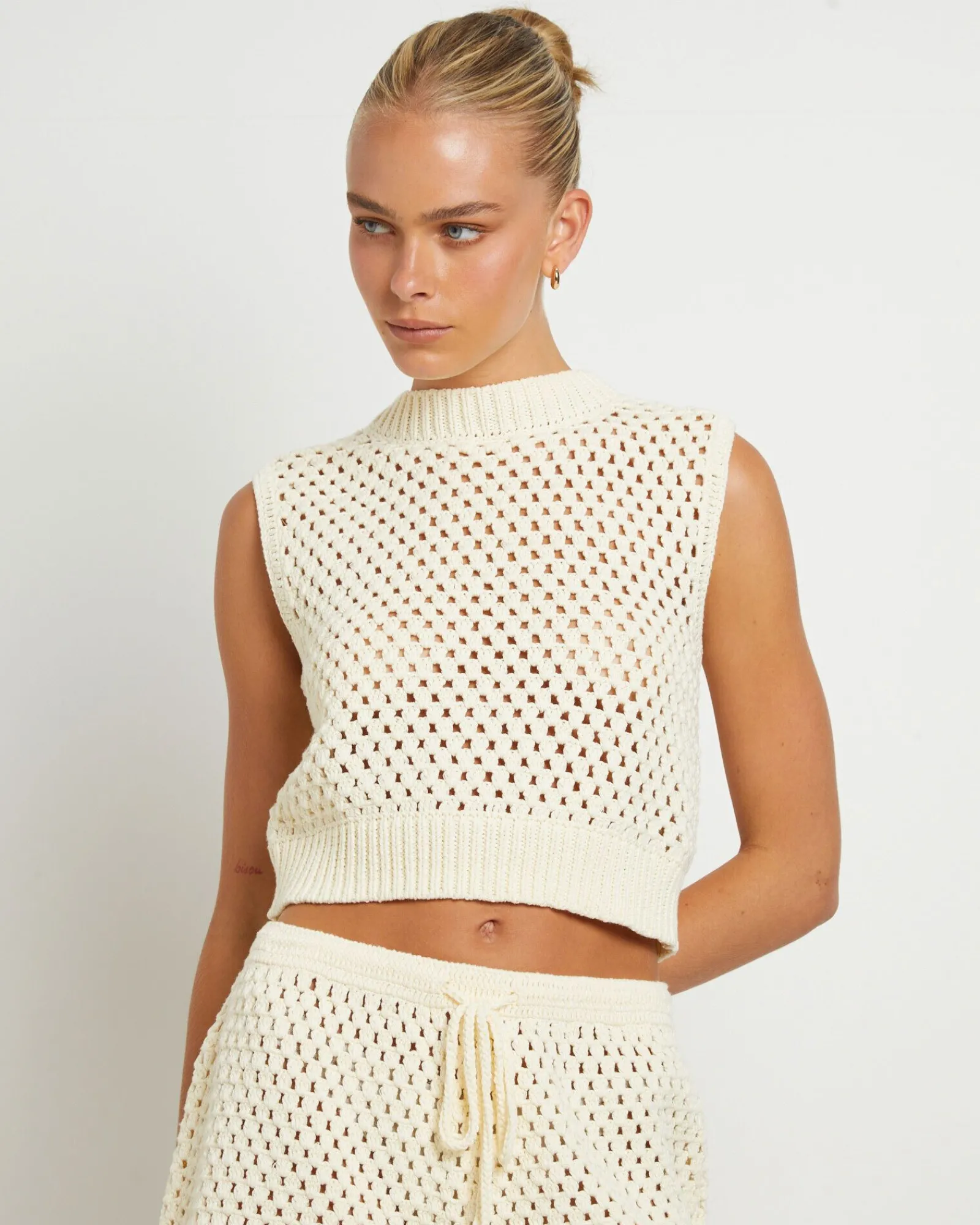 isla_crochet_vest_in_crea_0.webp Online FLEUR BY BLANCA STUDIO Isla Crochet Vest In Cream