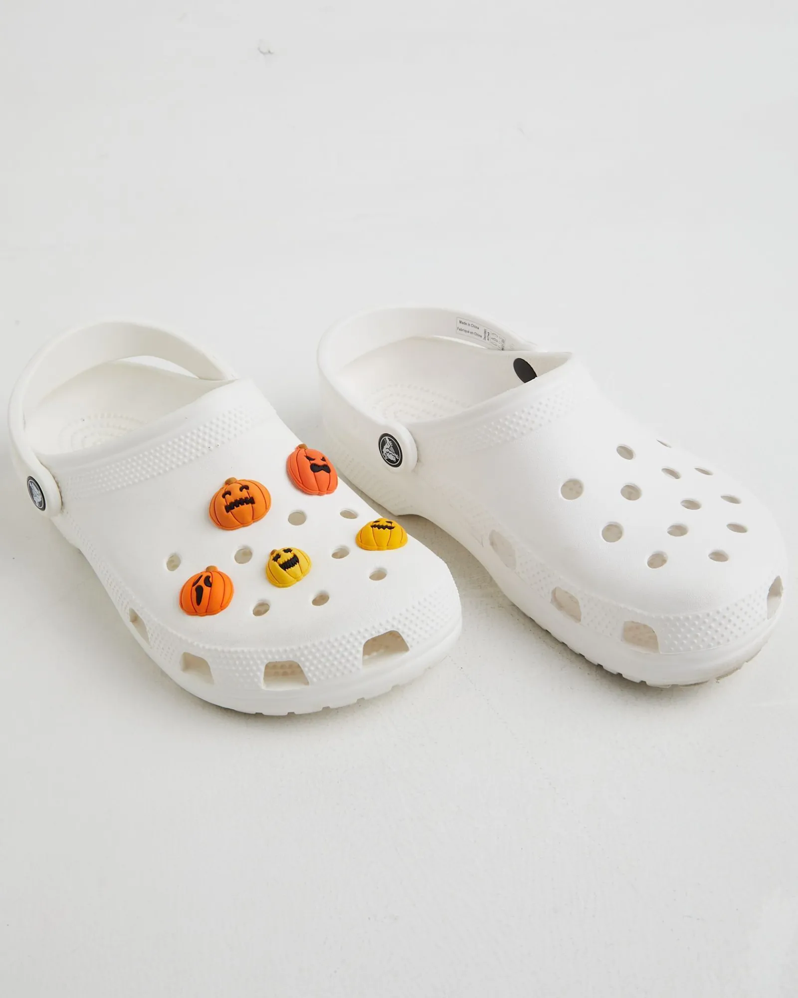 jack_o_lantern__pack_jibb_4.webp Discount CROCS Jack O Lantern 5 Pack Jibbitz