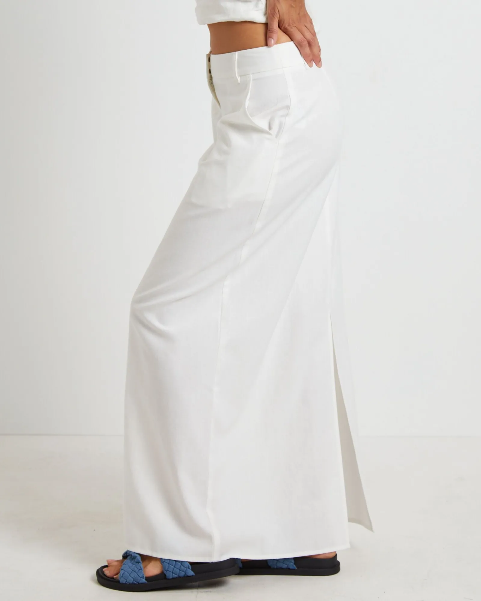 jinta_tailored_linen_maxi_3.webp Outlet SUBTITLED Jinta Tailored Linen Maxi Skirt In White
