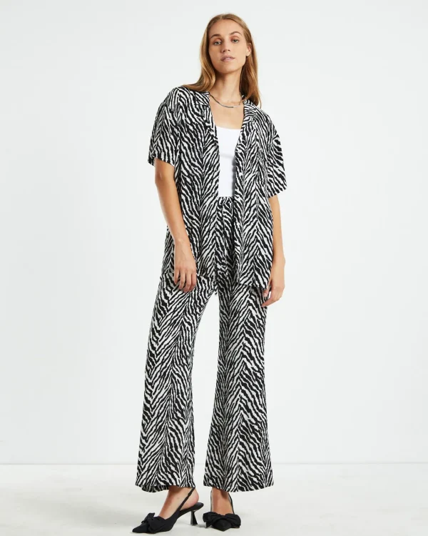 Clearance CHARLIE HOLIDAY Lola Short Sleeve Zebra Black