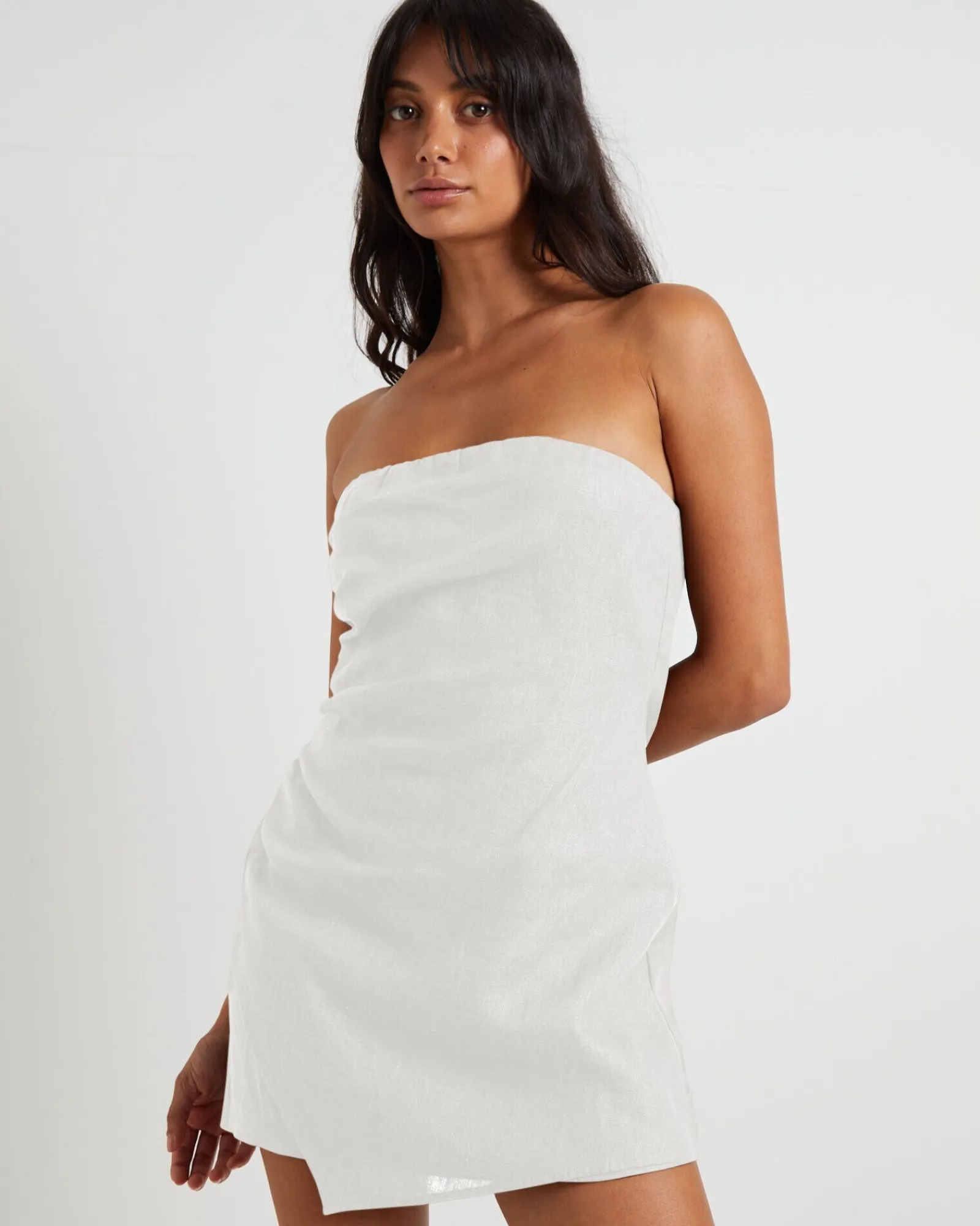 lui_linen_mini_dress_whit_4.webp Outlet SUBTITLED Lui Linen Mini Dress White