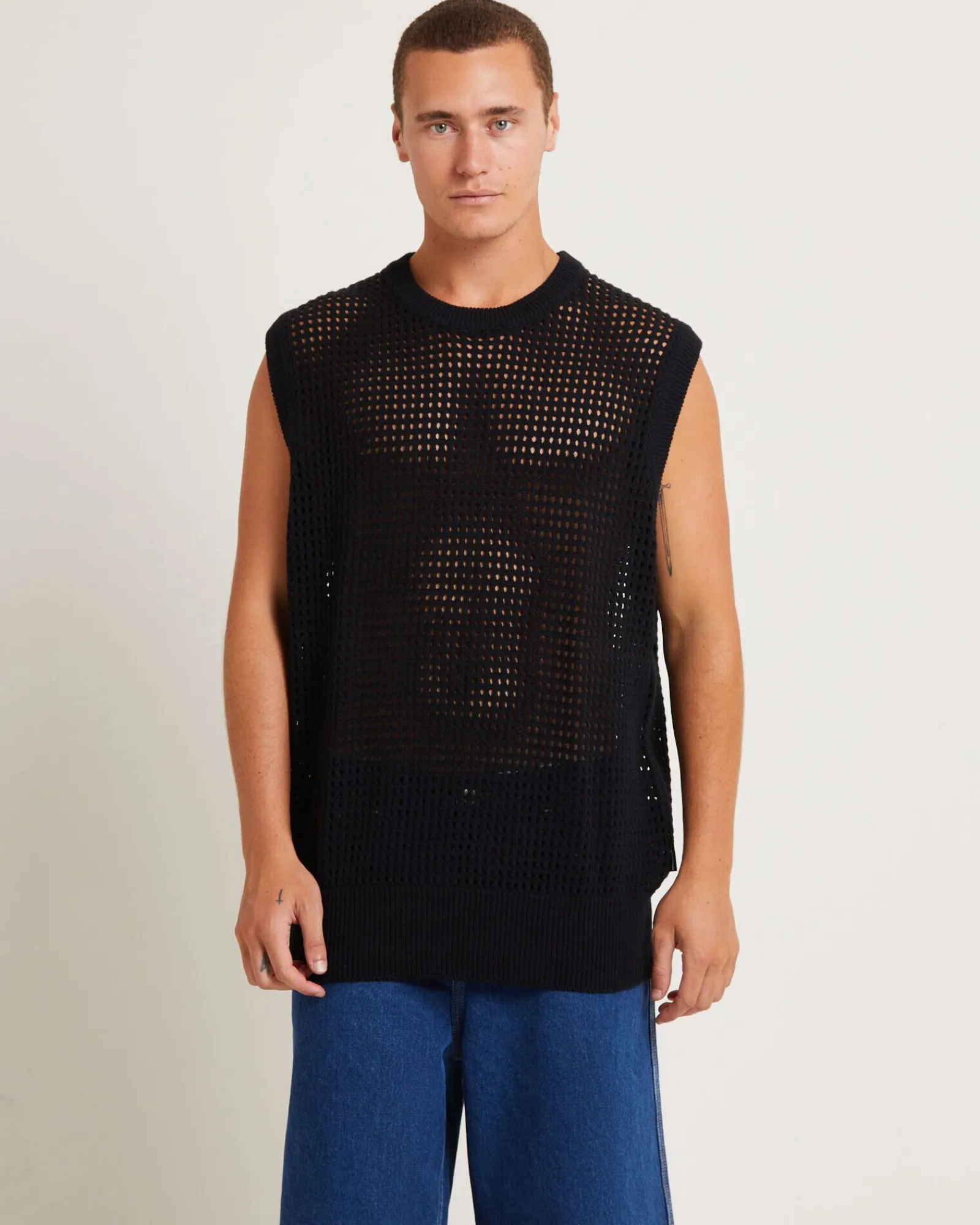 lydo_net_knit_vest_in_bla_0.webp Sale BLACK NOISE WHITE RAIN Lydo Net Knit Vest In Black